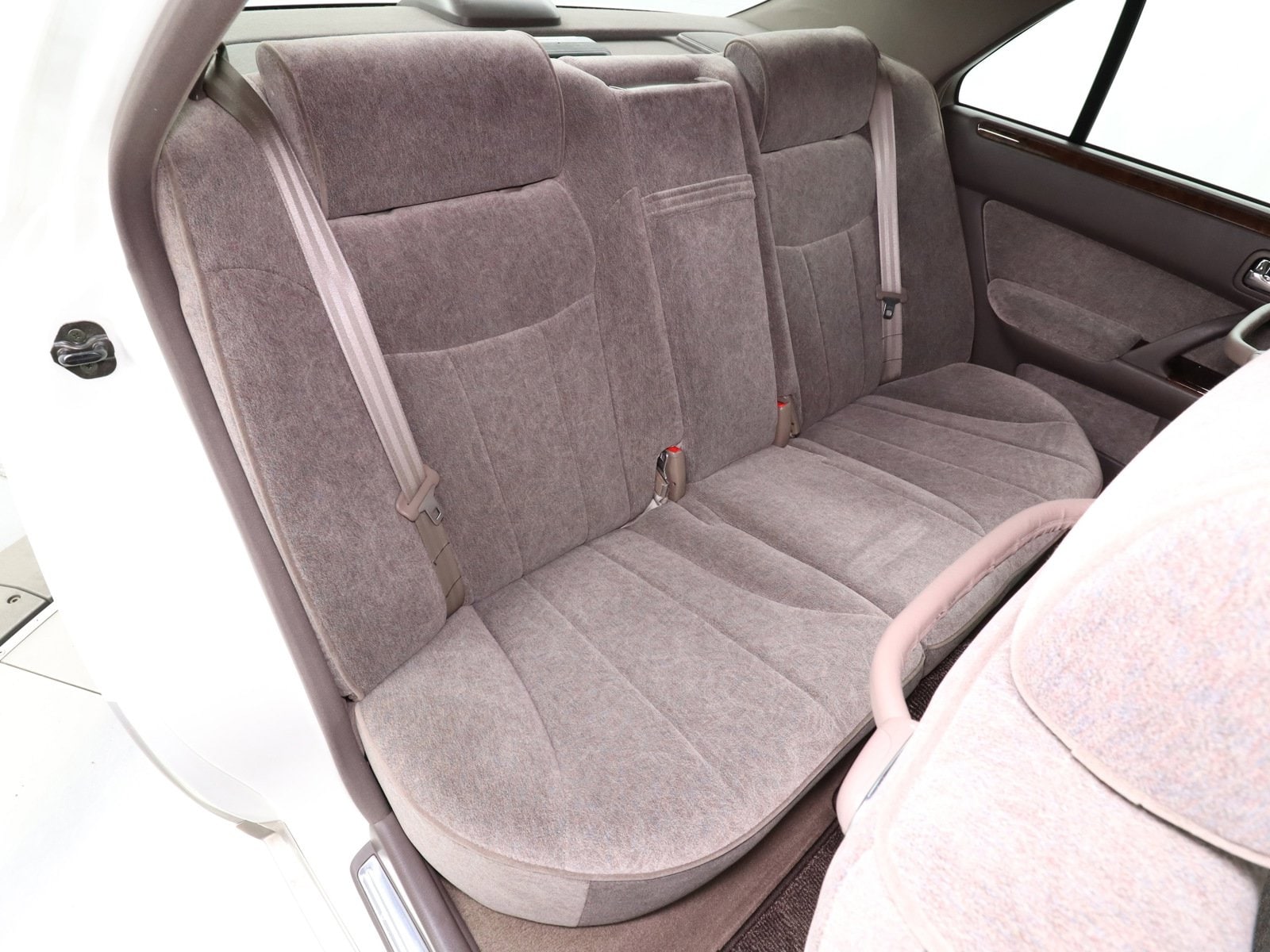 1998 Nissan Cima 17