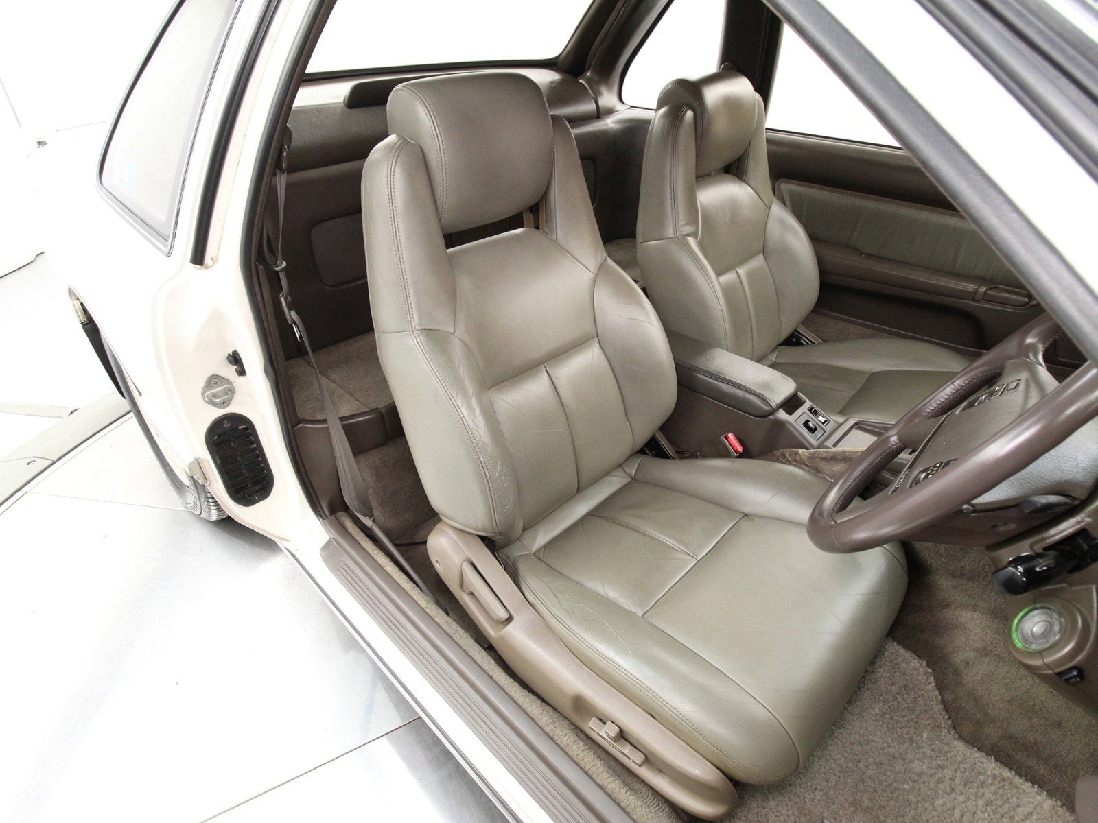 1989 Toyota Soarer 16