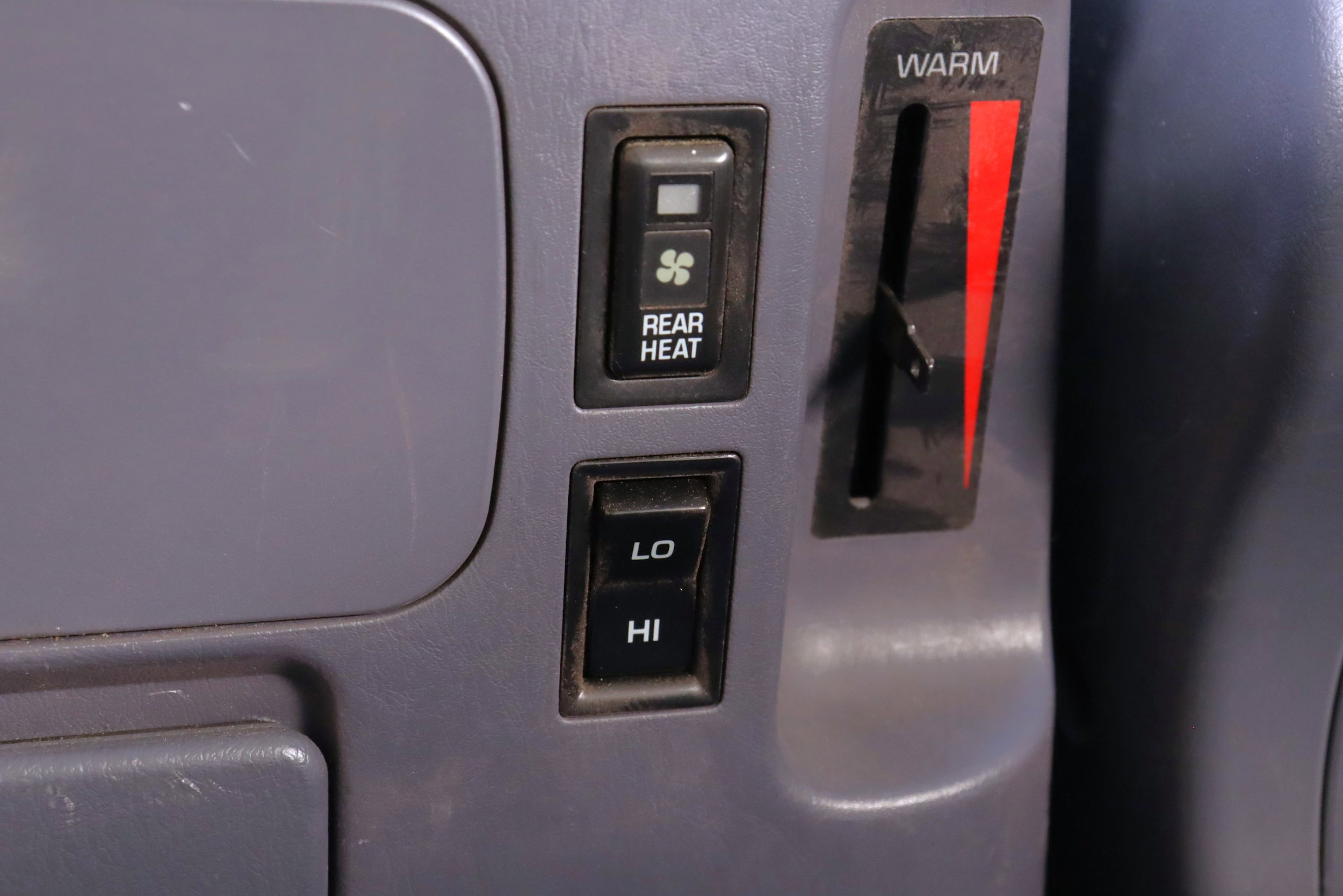 1998 Toyota Land Cruiser Prado 59