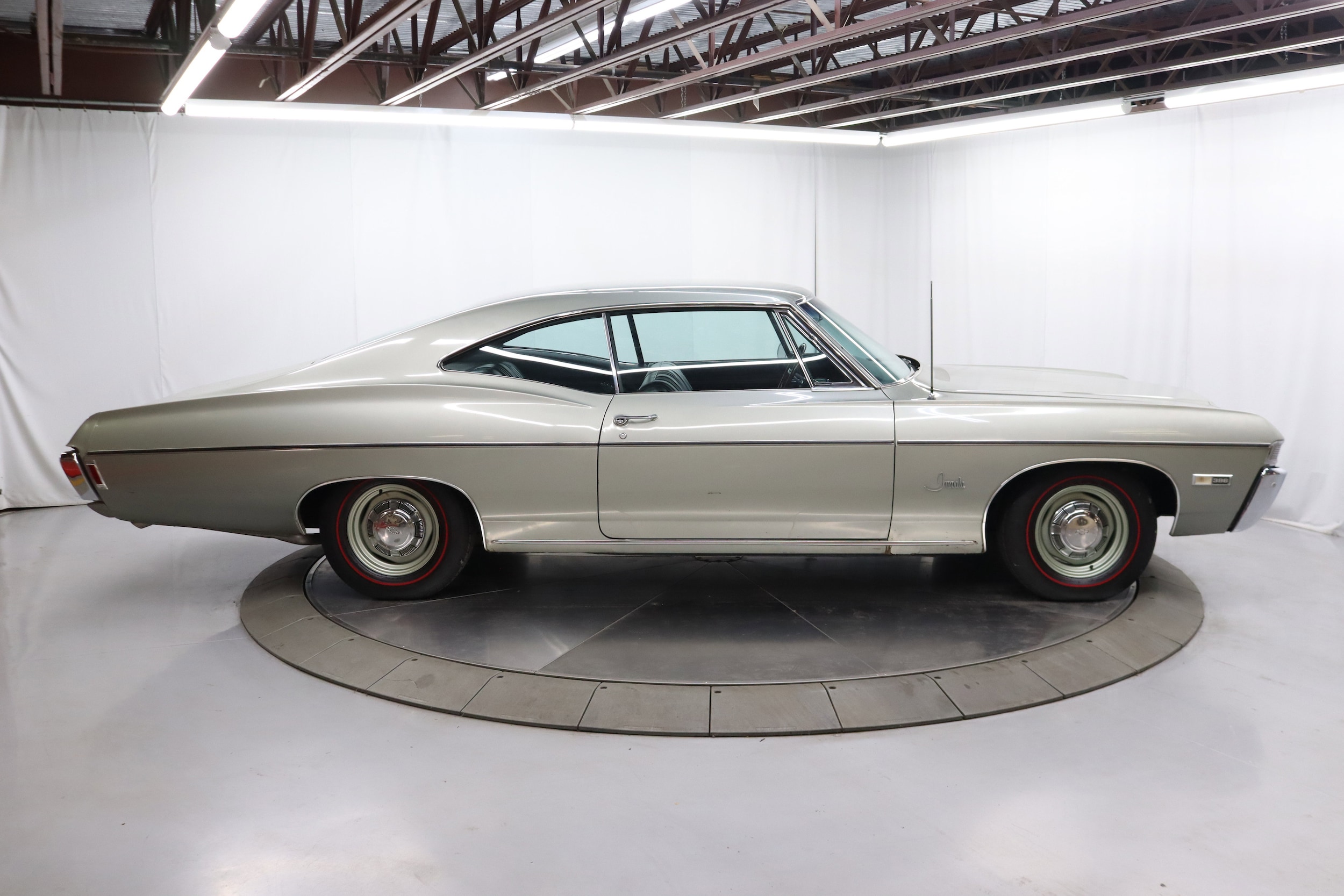 1968 Chevrolet Impala 10