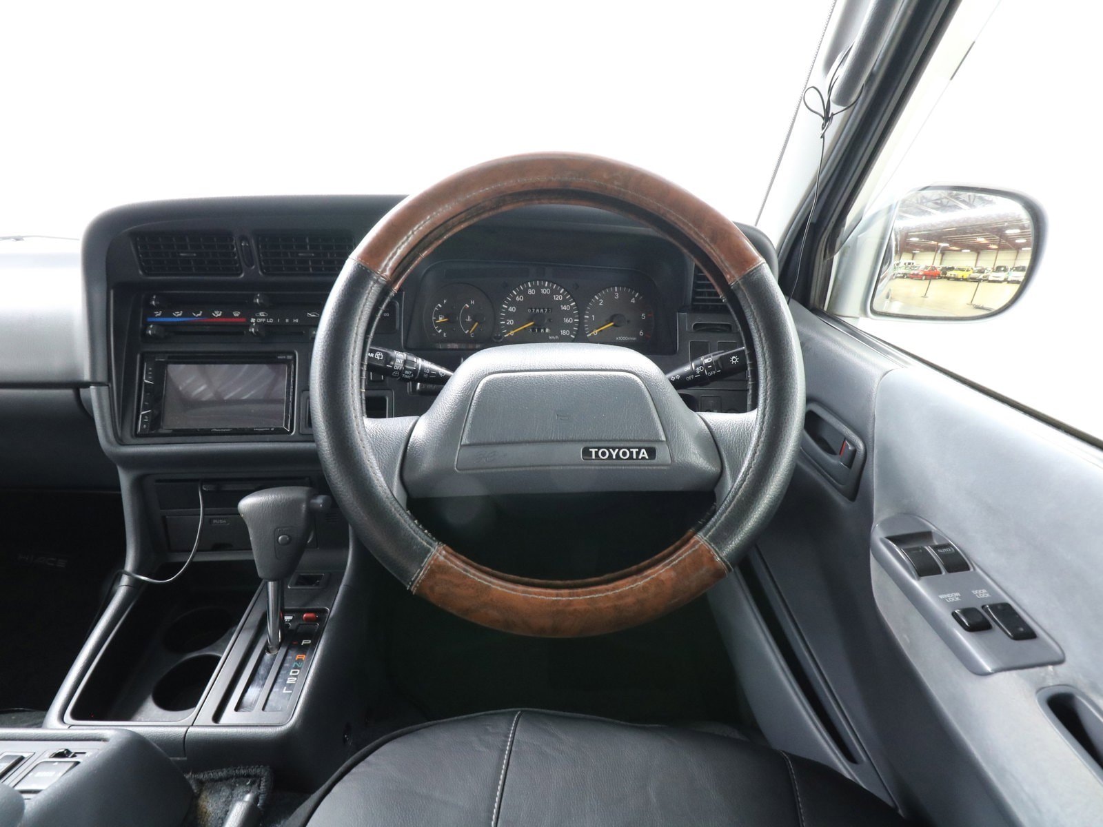 1994 Toyota Hiace 10