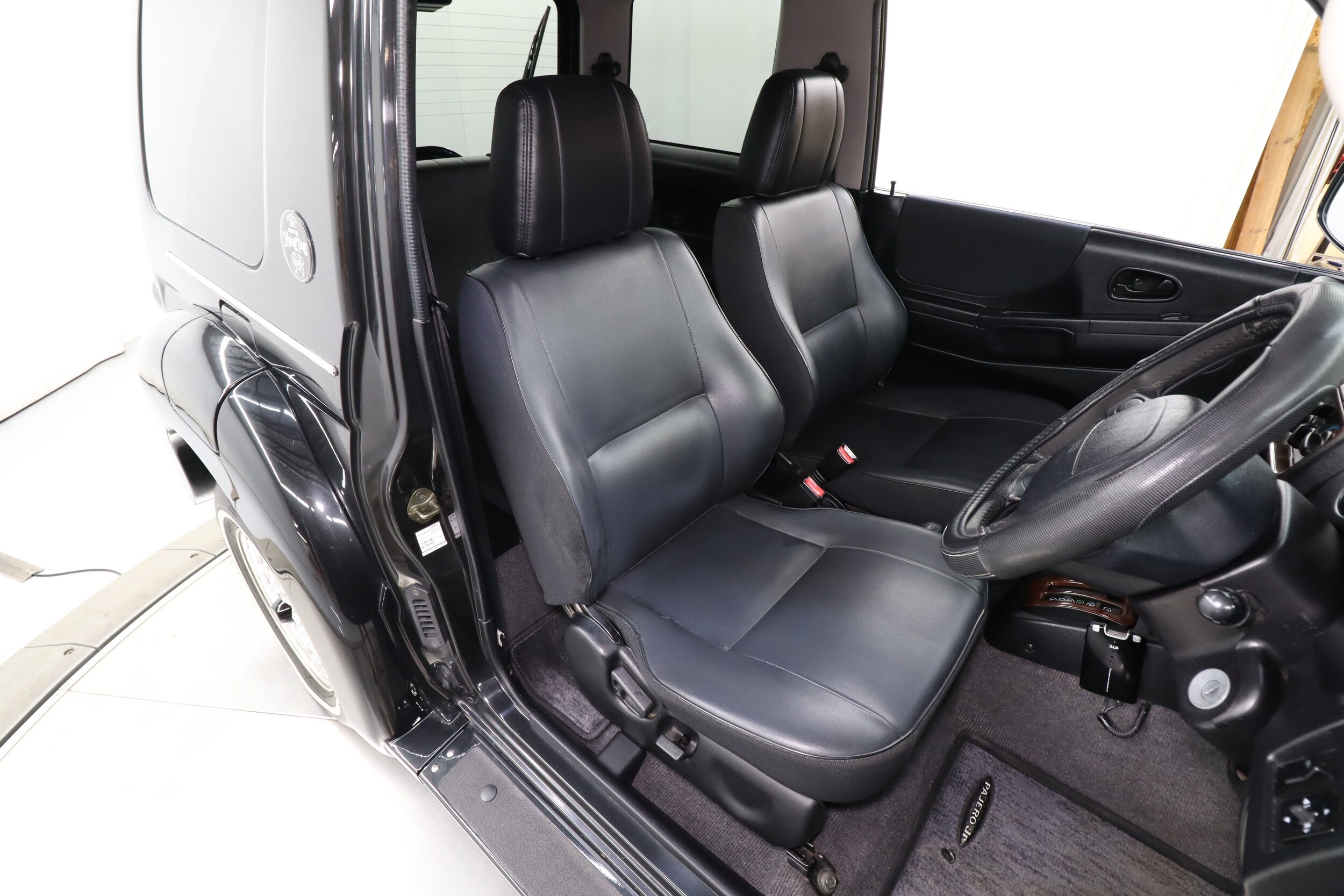1998 Mitsubishi Pajero Jr 20