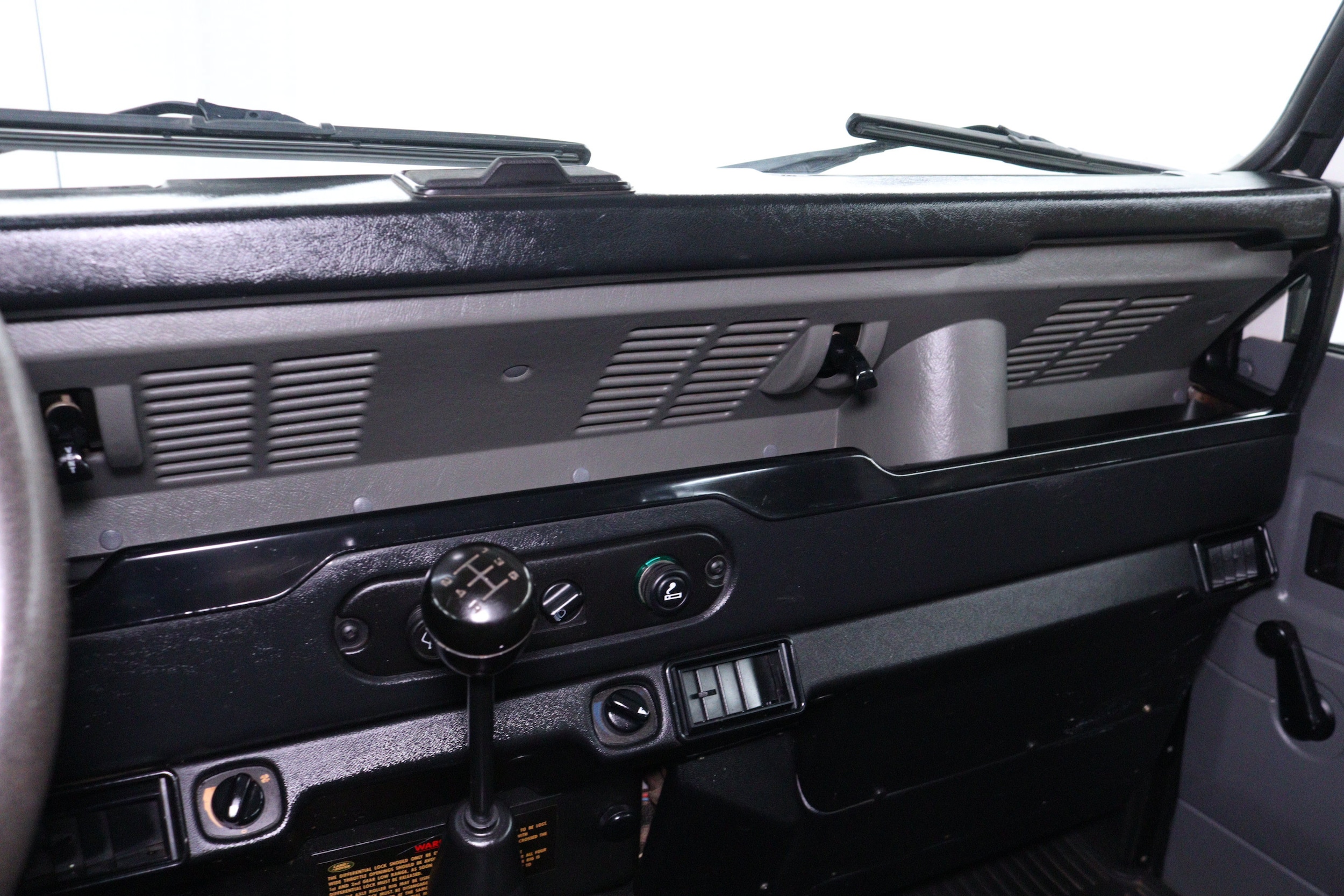 2001 Land Rover Defender 64