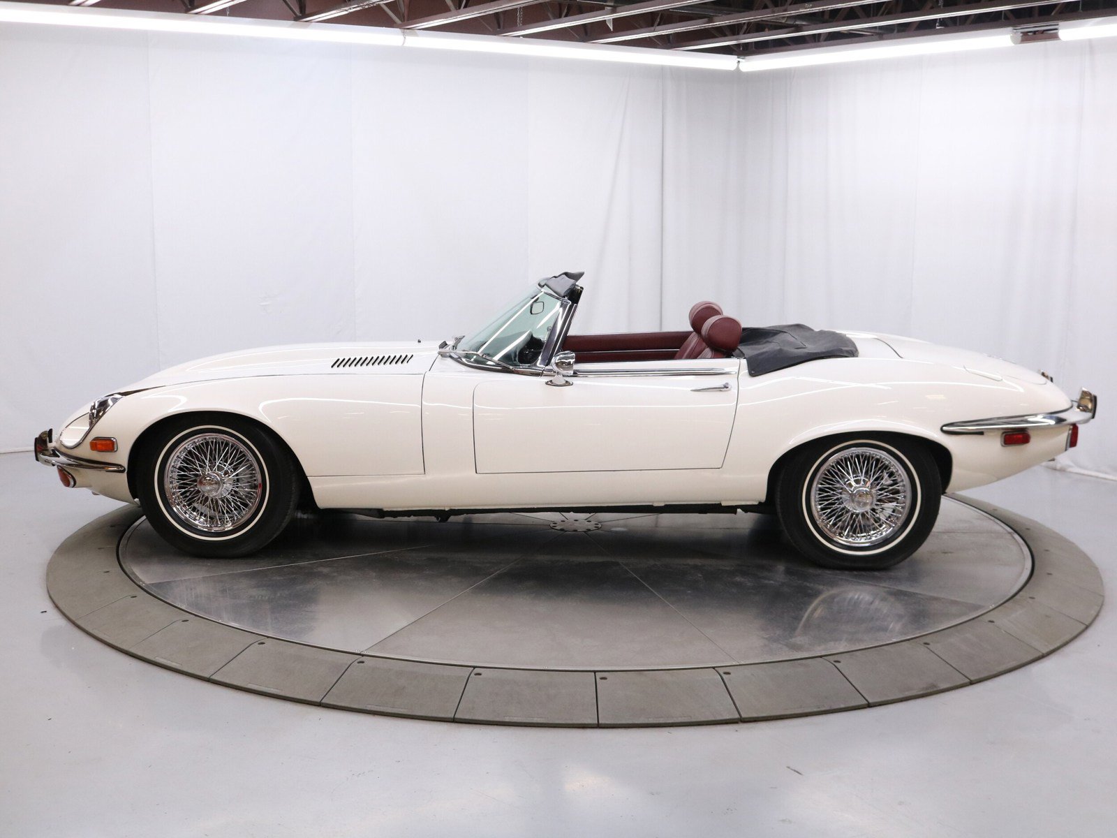 1974 Jaguar E-Type 217