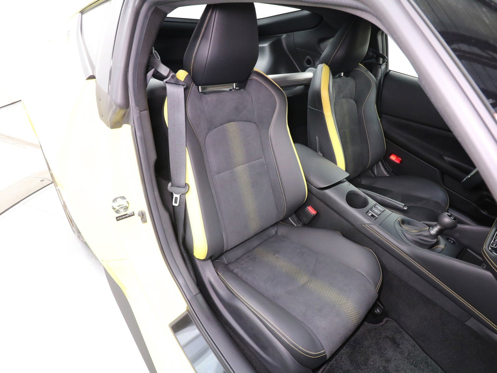 2023 Nissan Z 38