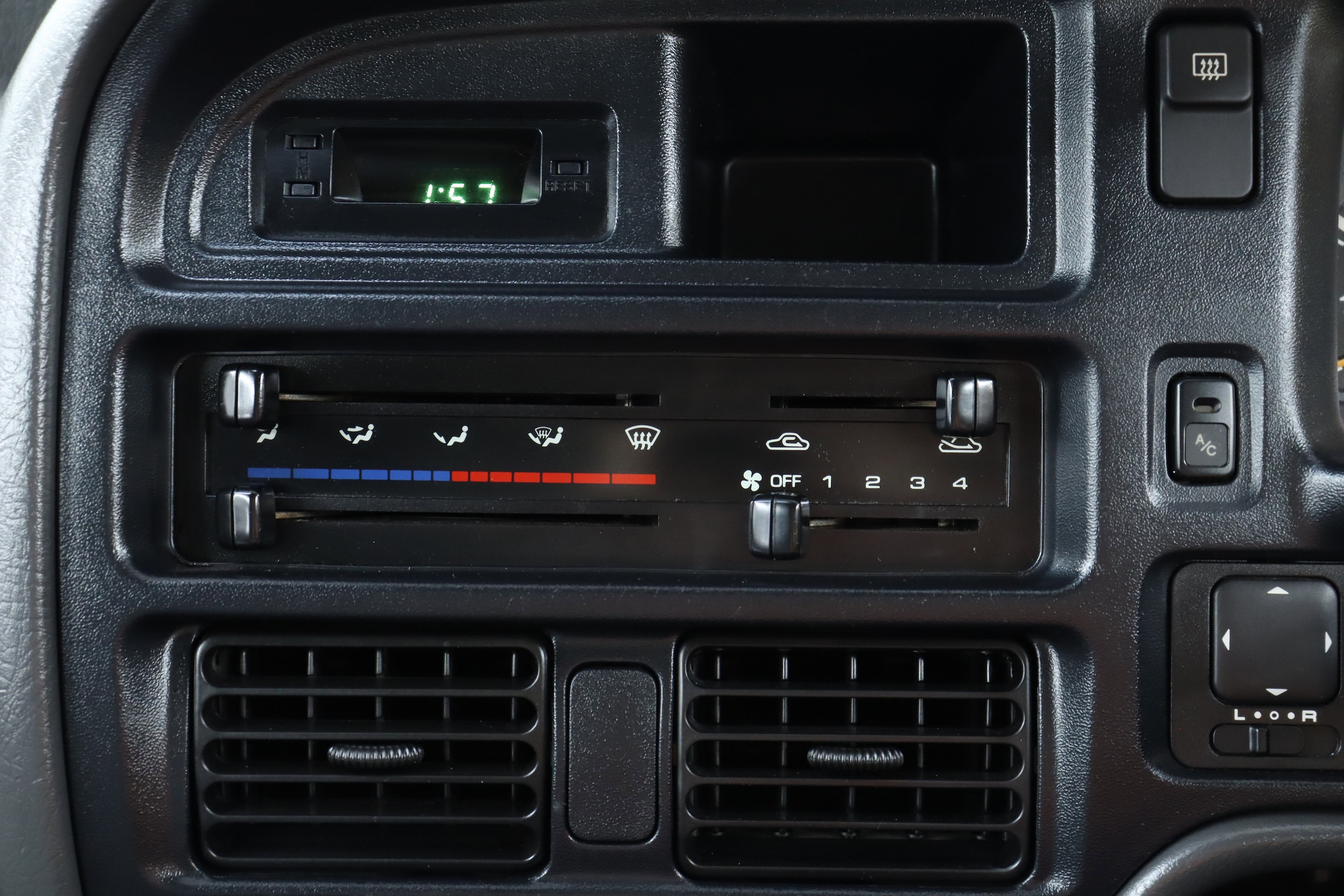 1998 Mazda Proceed 14