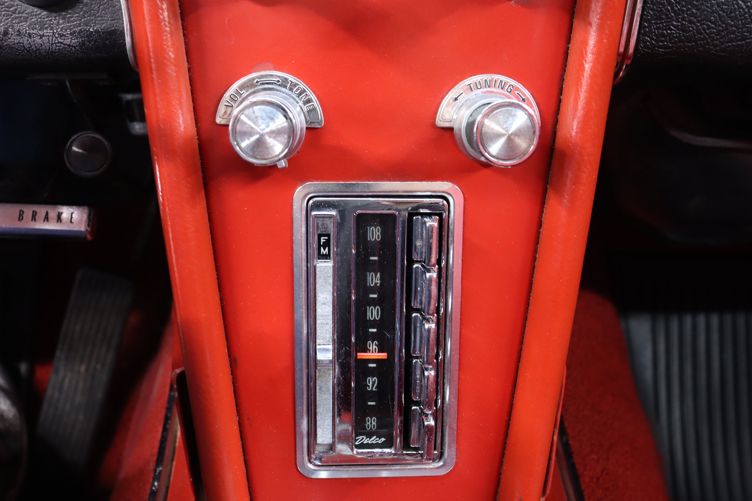 1965 Chevrolet Corvette 35