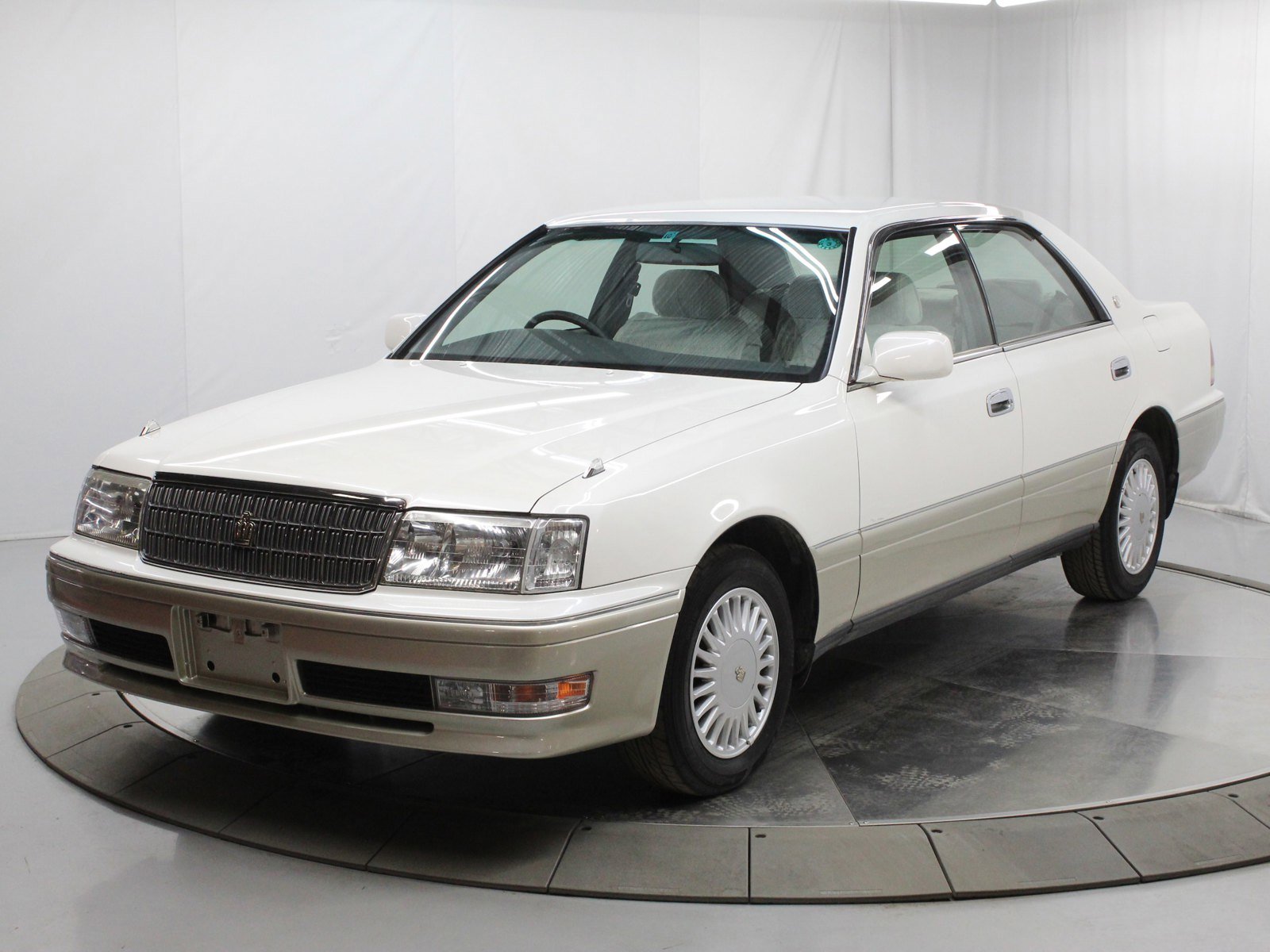1997 Toyota Crown 5