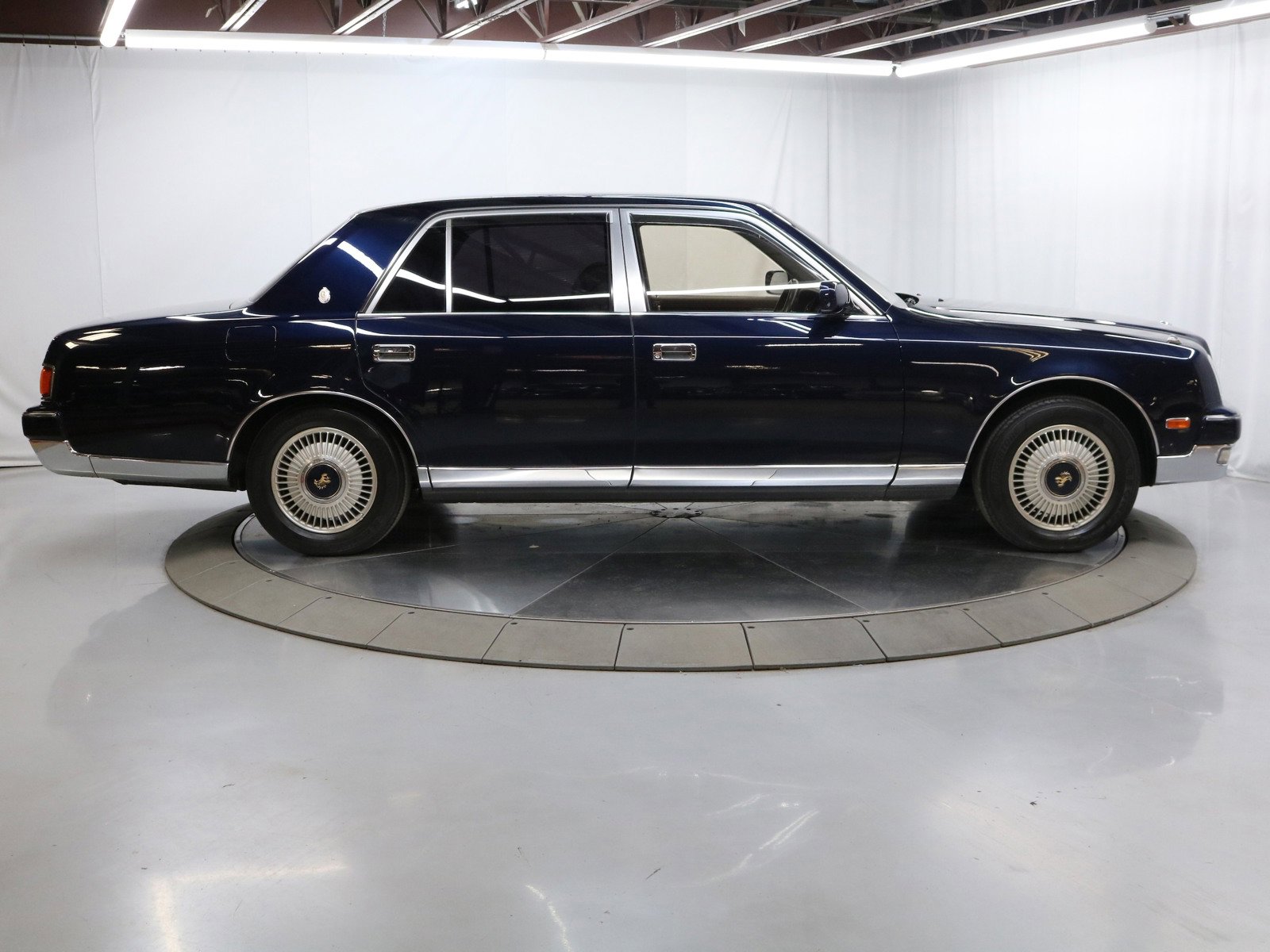 1997 Toyota Century 10