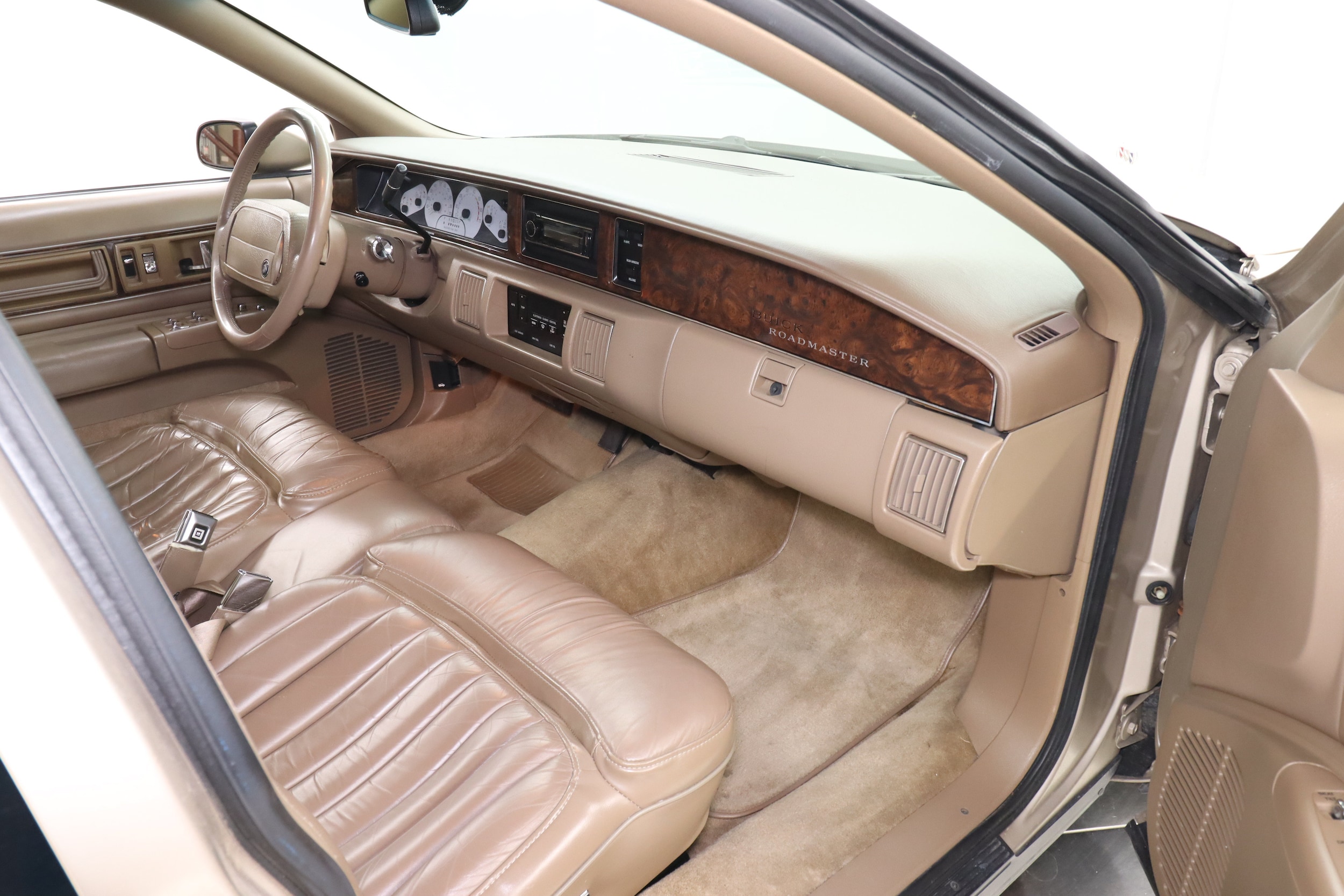 1993 Buick Roadmaster 38