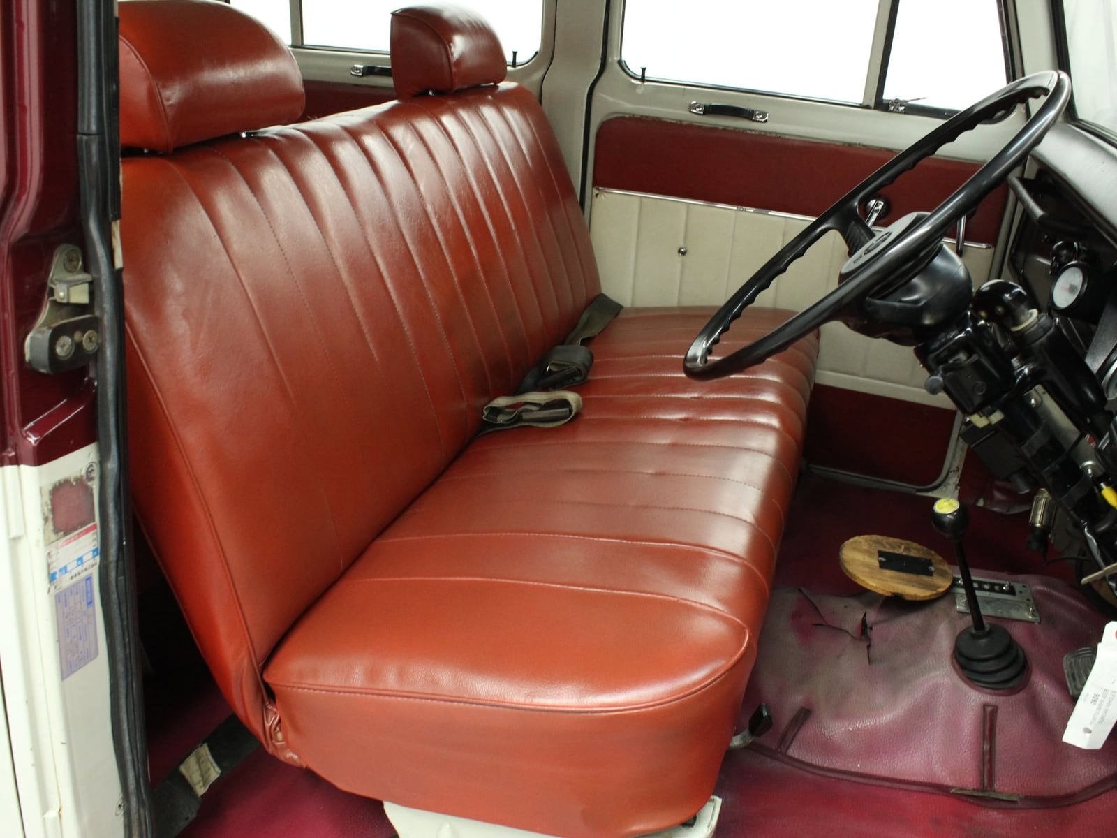 1975 Mitsubishi Jeep 20