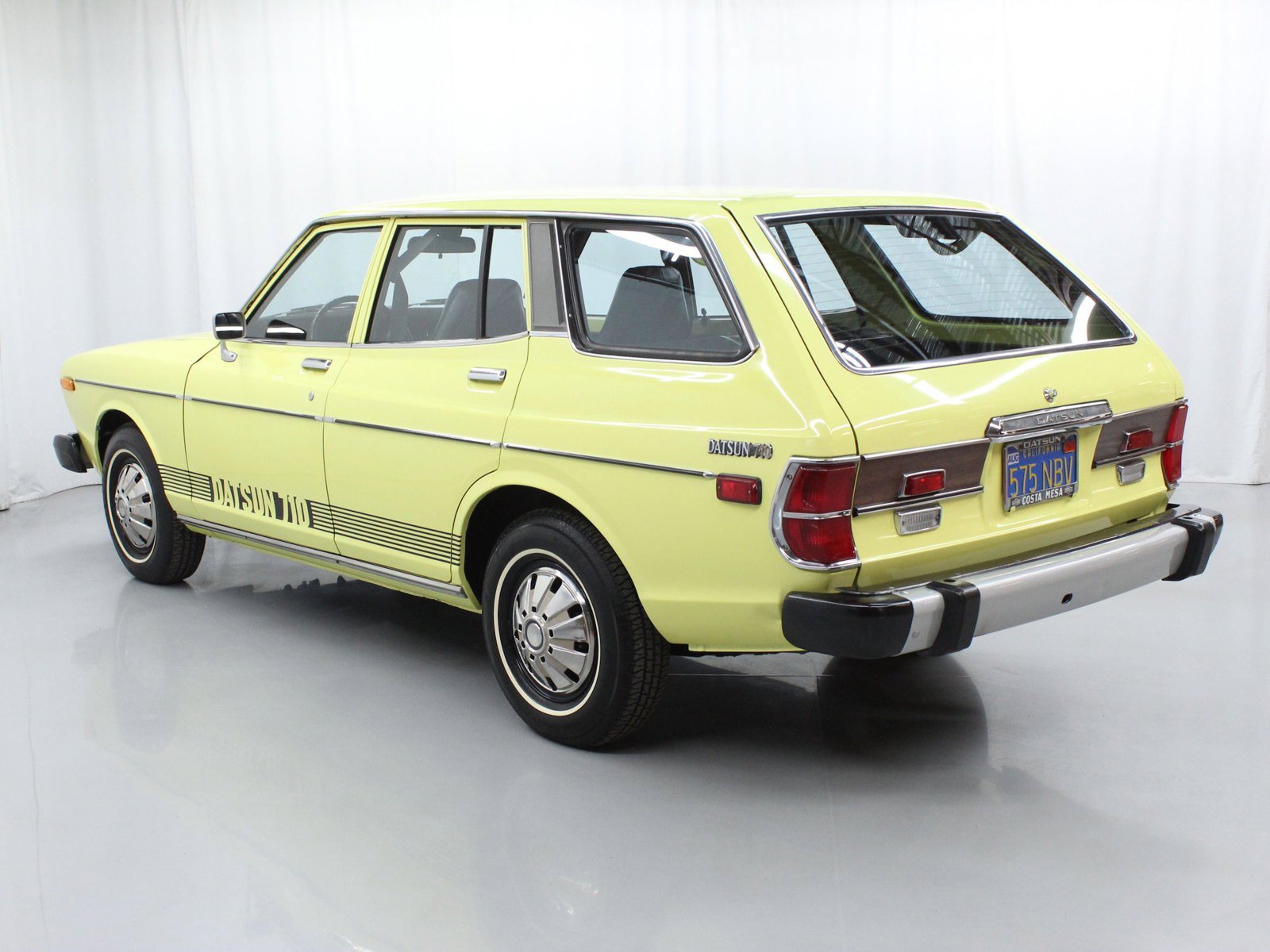 1974 Datsun 710 12