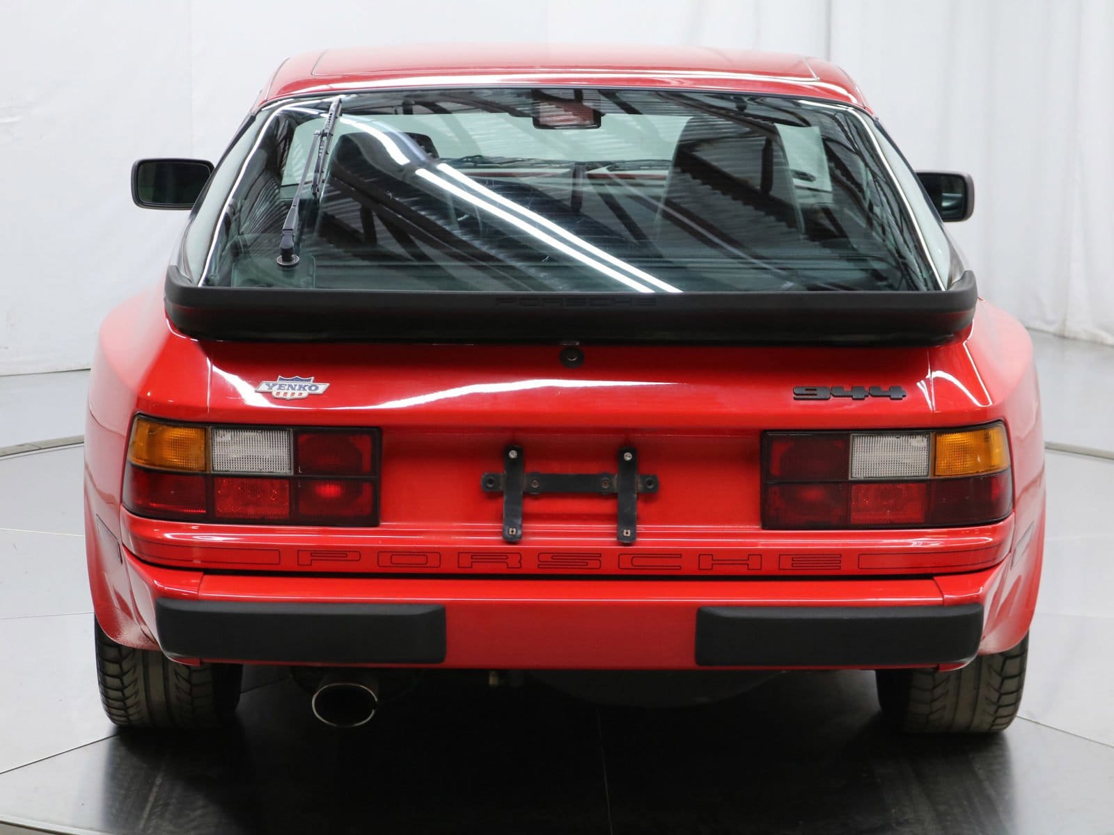 1986 Porsche 944 6