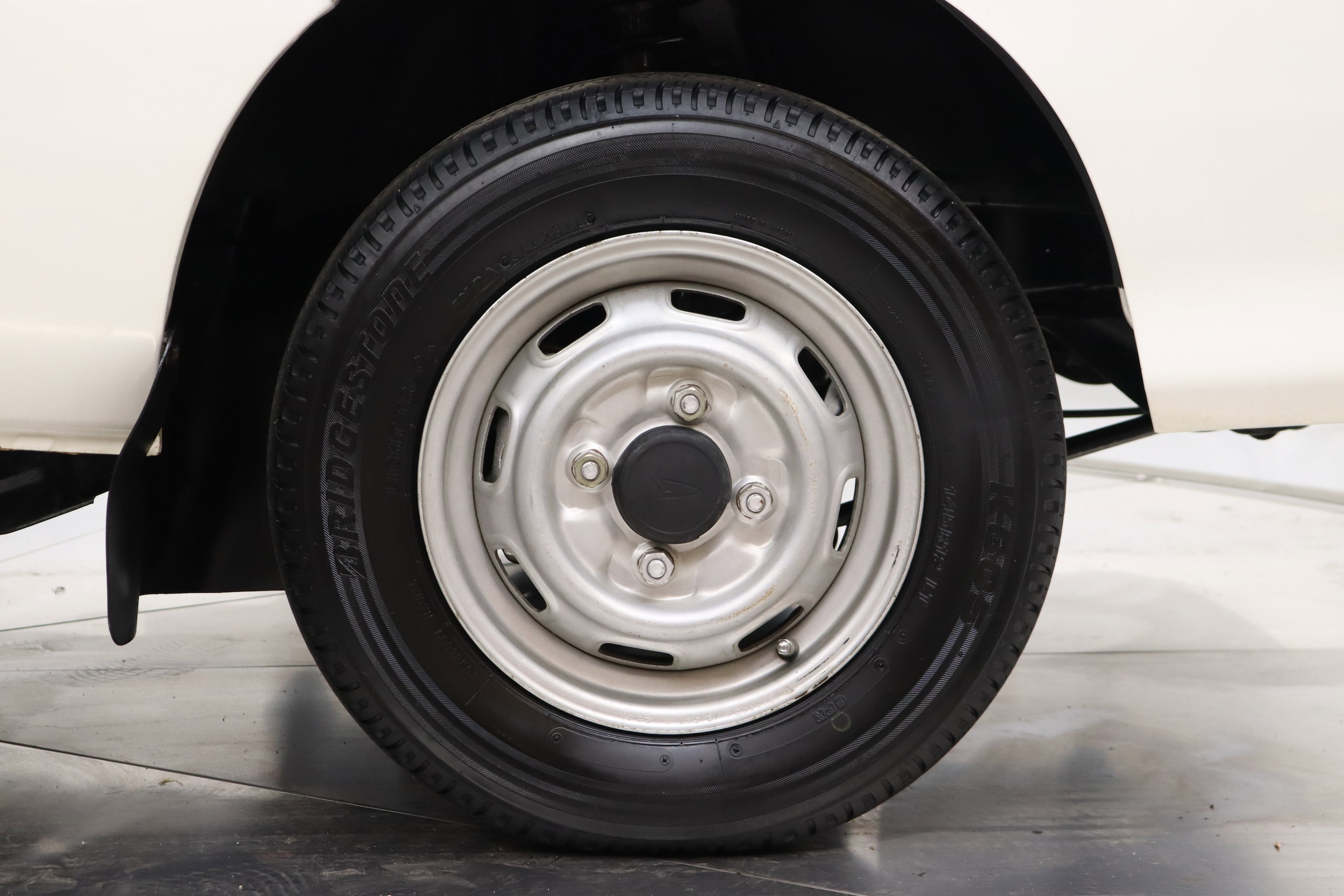 1998 Daihatsu Hijet 37