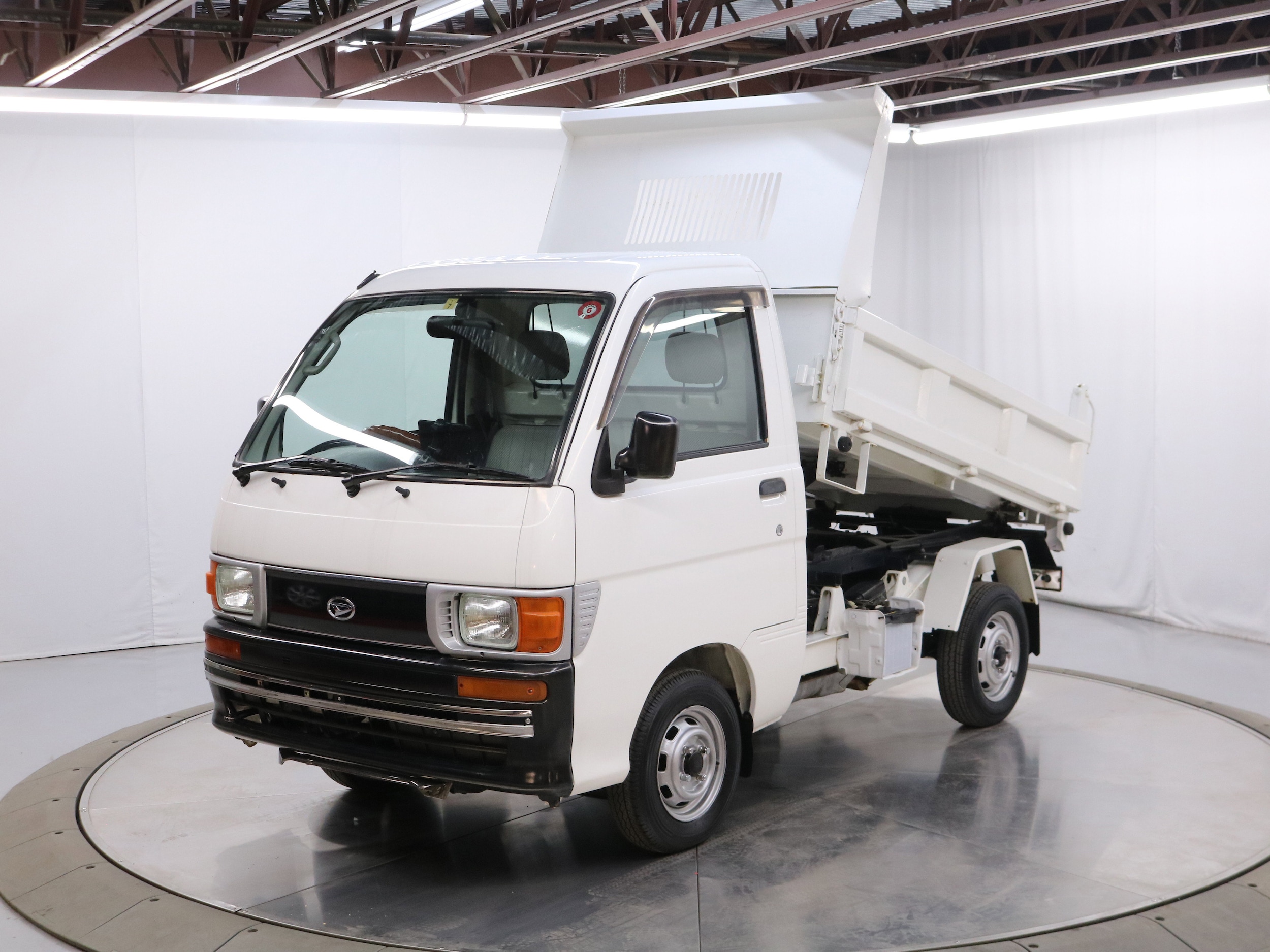 1998 Daihatsu Hijet 11