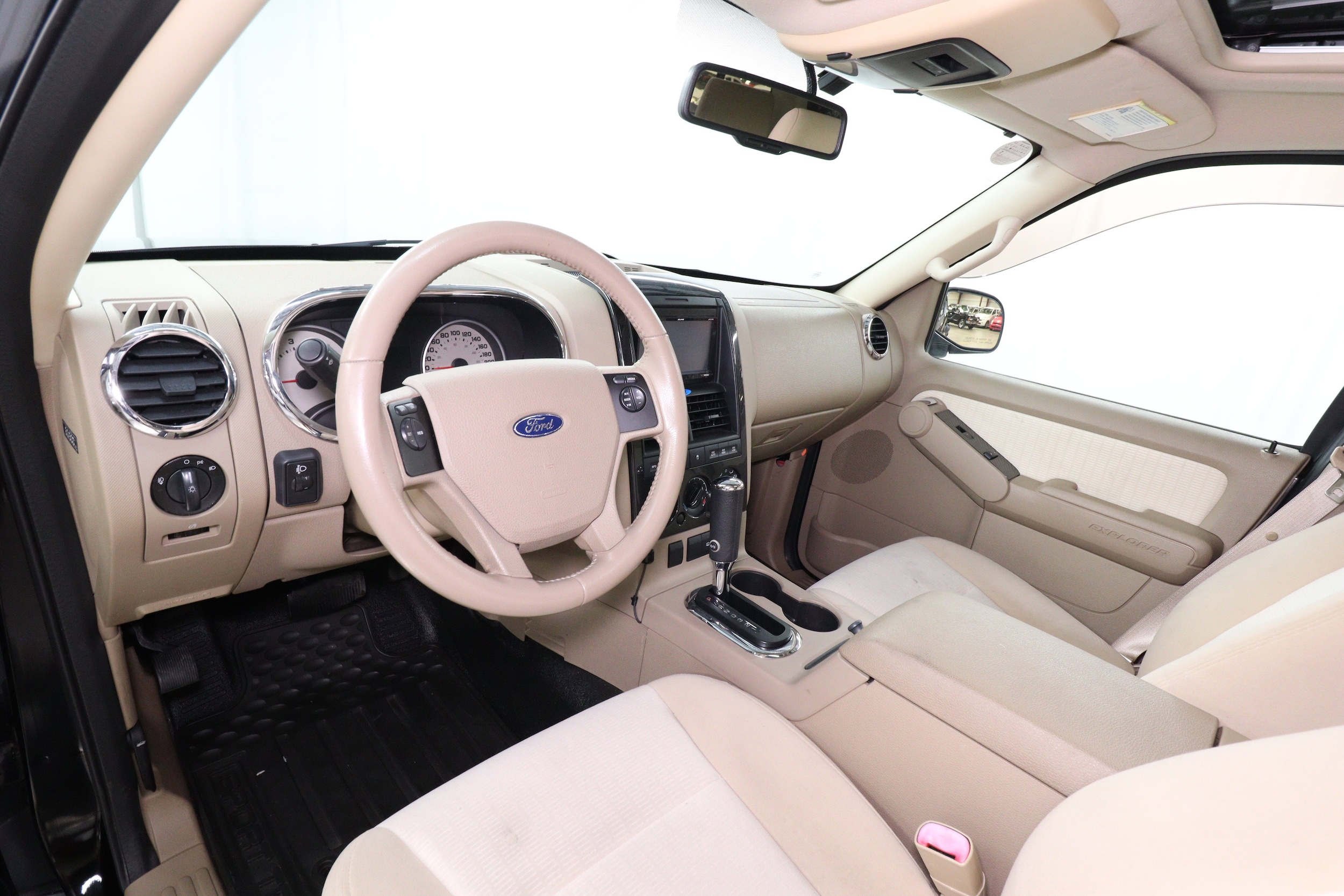 2010 Ford Explorer Sport Trac 11