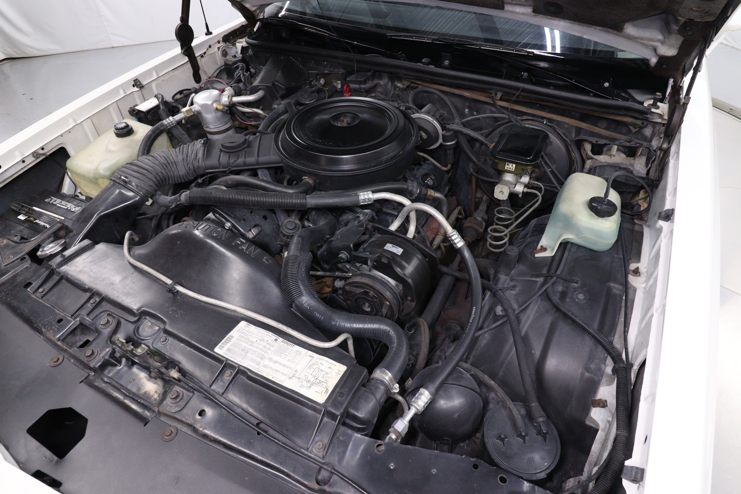 1985 Chevrolet Monte Carlo 26
