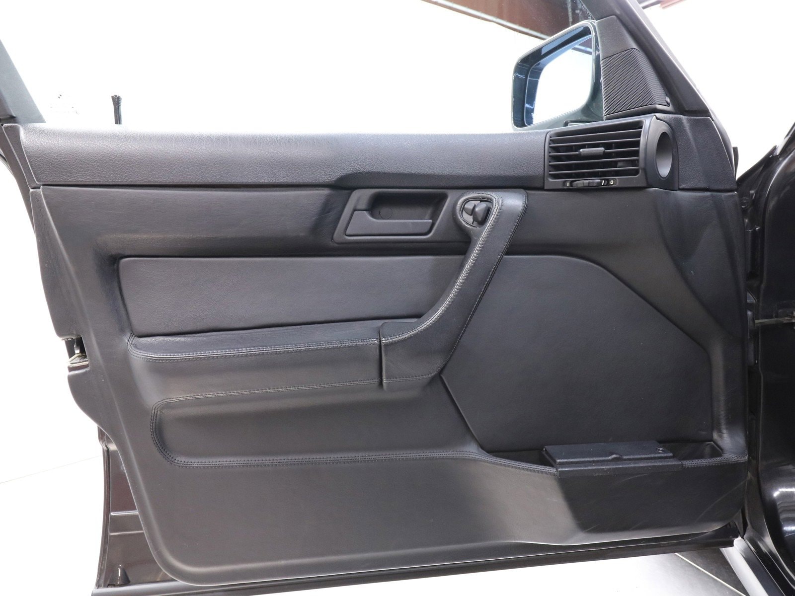 1993 BMW M5 28