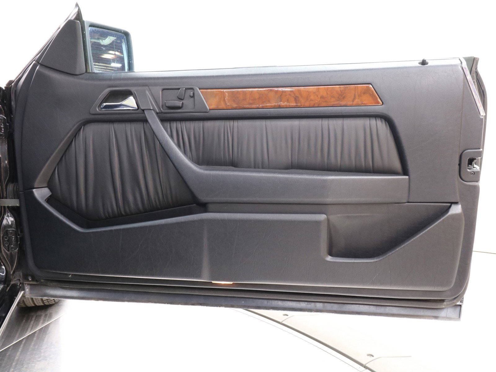 1992 Mercedes-Benz 300CE 23
