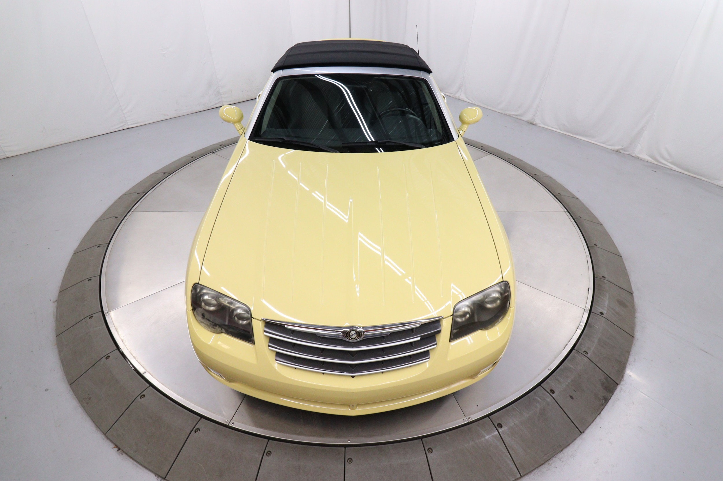 2005 Chrysler Crossfire 57