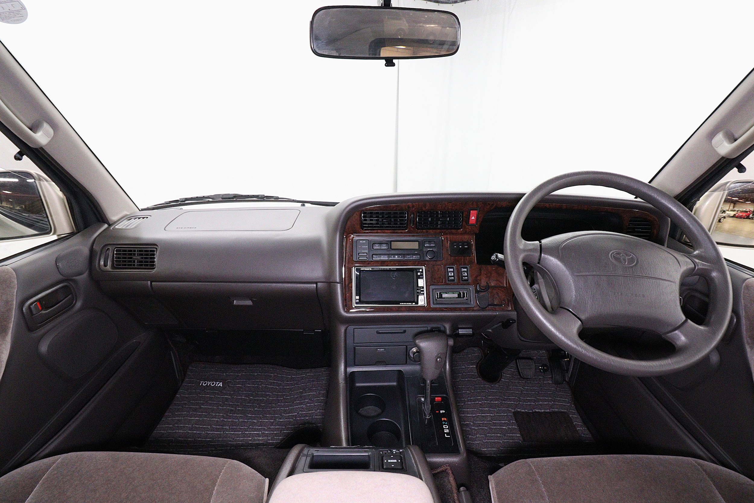 1997 Toyota Hiace 51