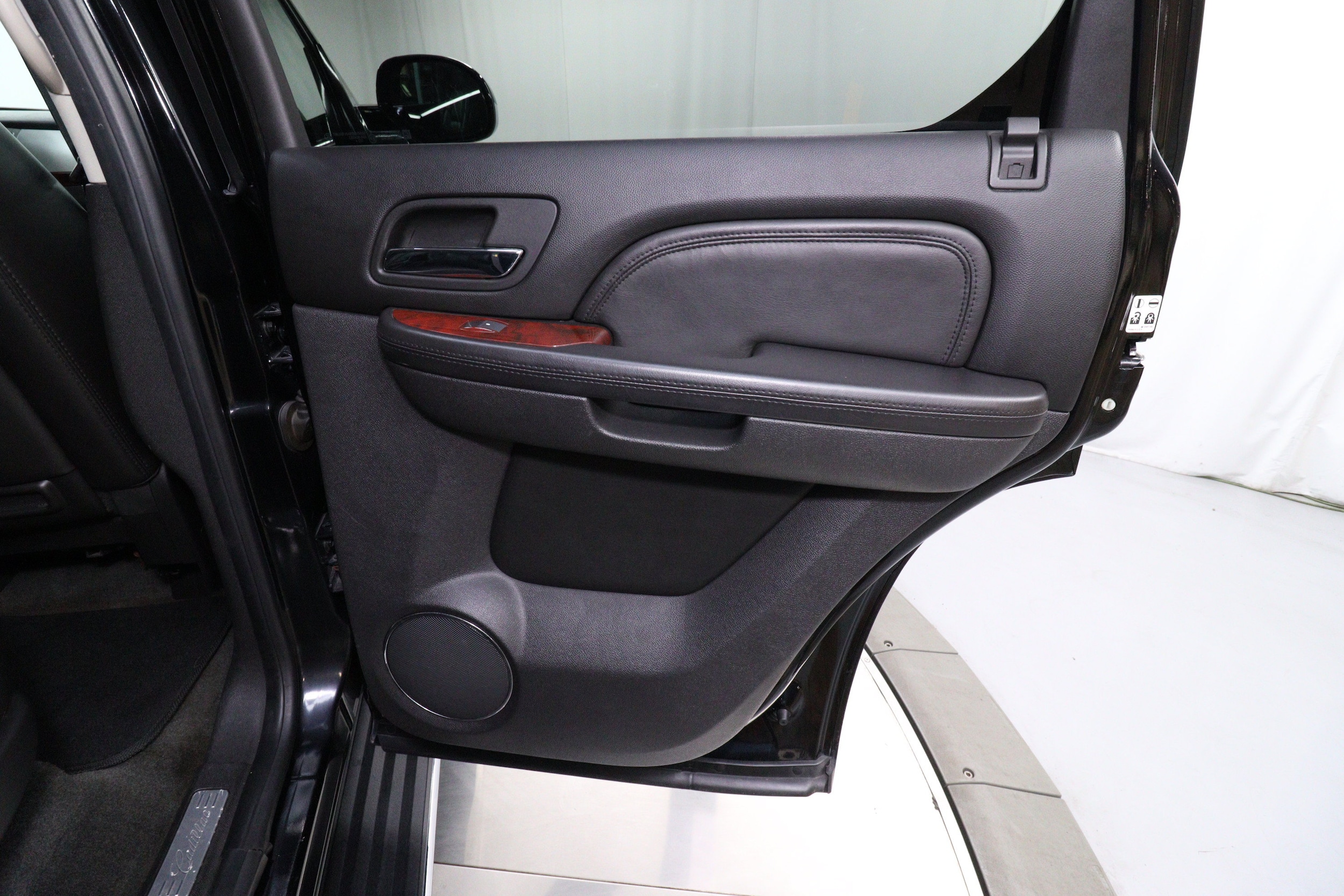 2007 Cadillac Escalade 27
