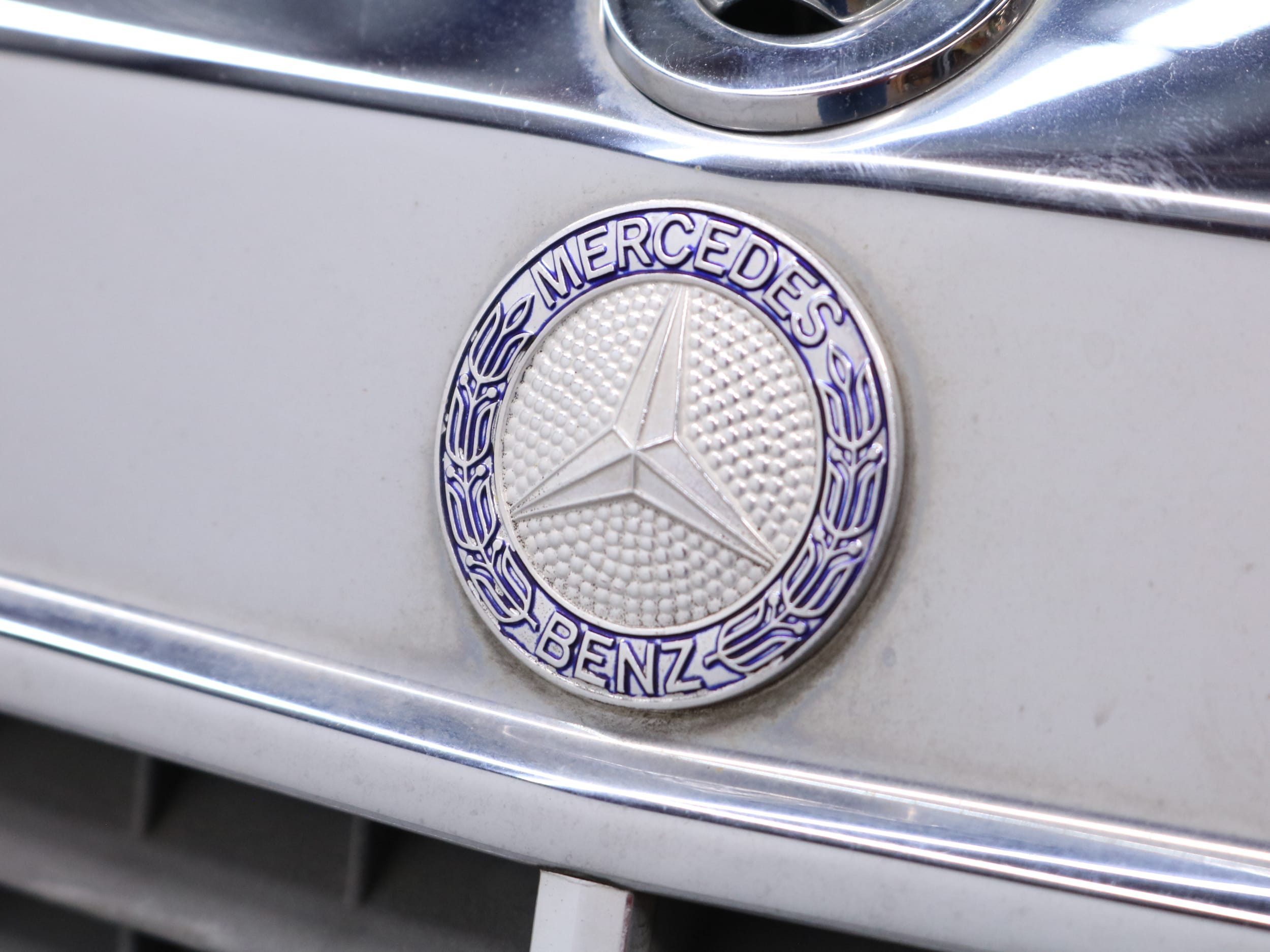 1992 Mercedes-Benz 300CE 52
