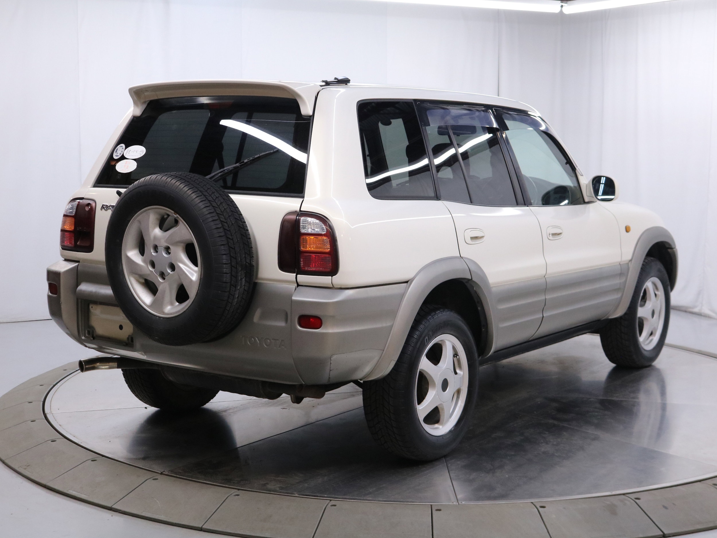 1998 Toyota RAV4 7