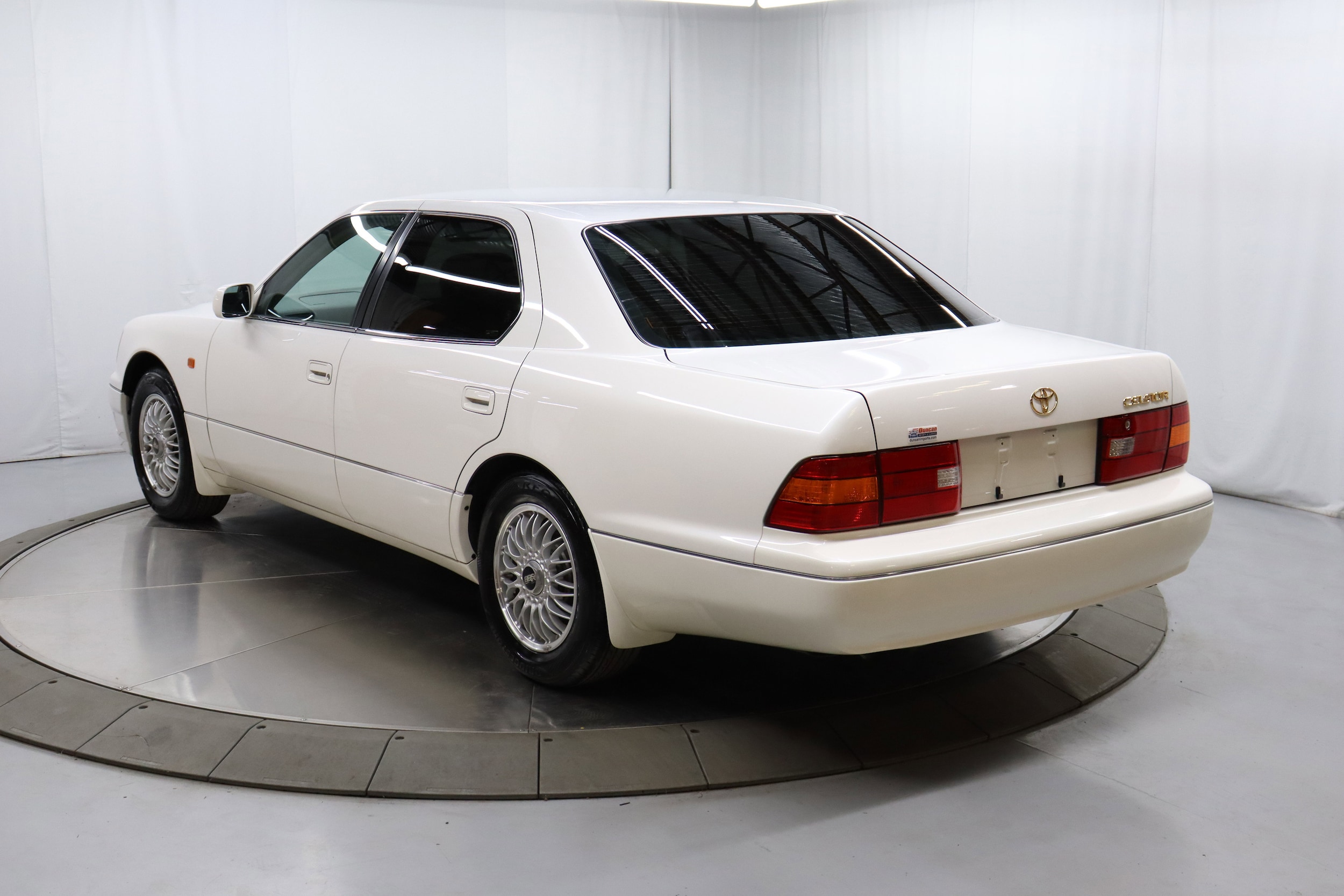 1999 Toyota Celsior 7