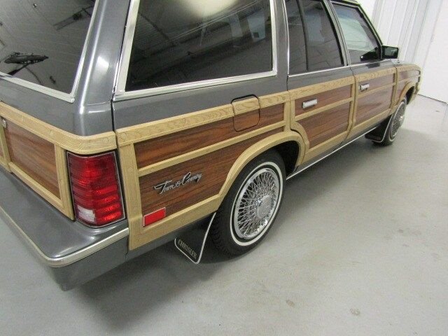 1982 Chrysler Town & Country 39