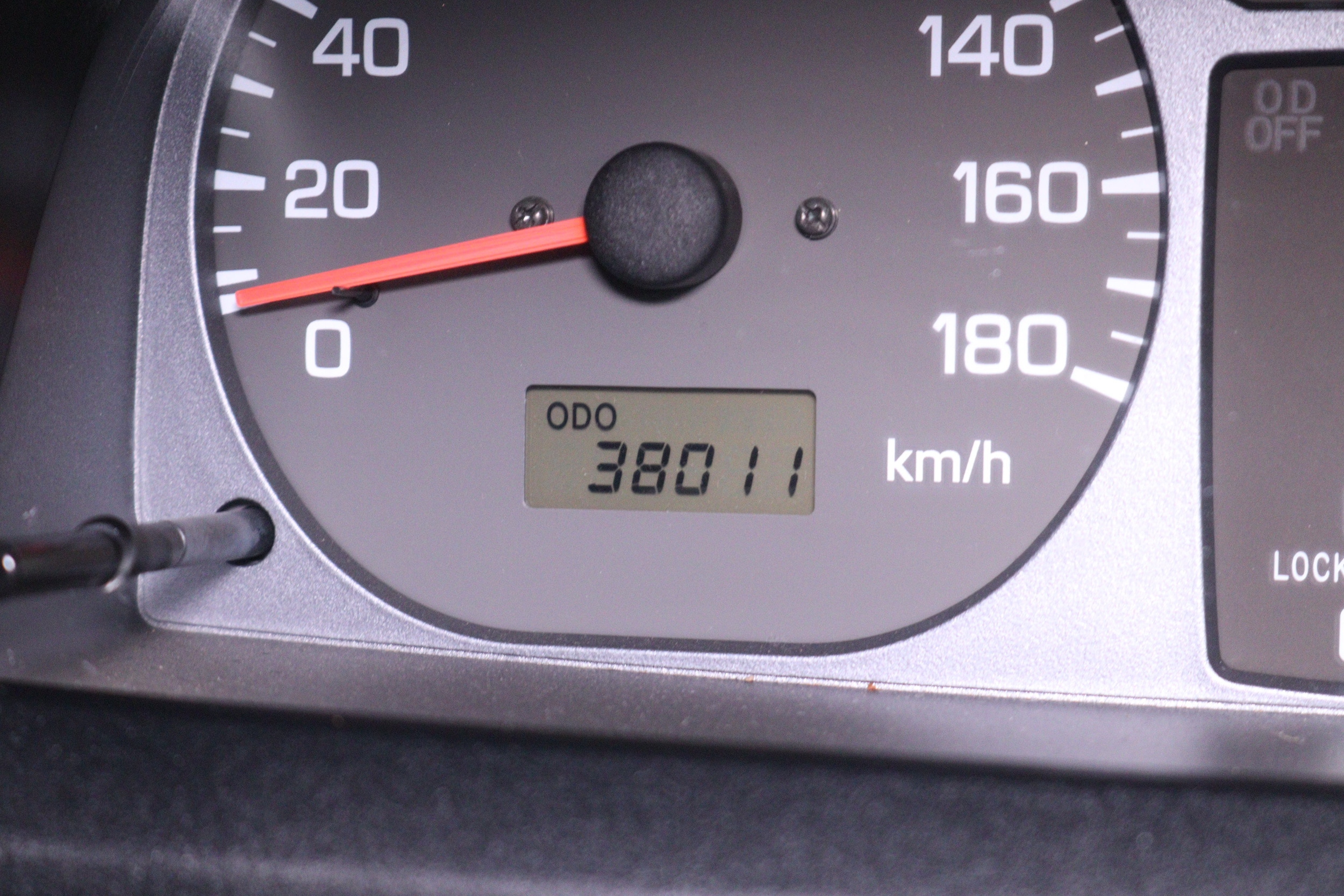 2000 Mitsubishi Pajero 57
