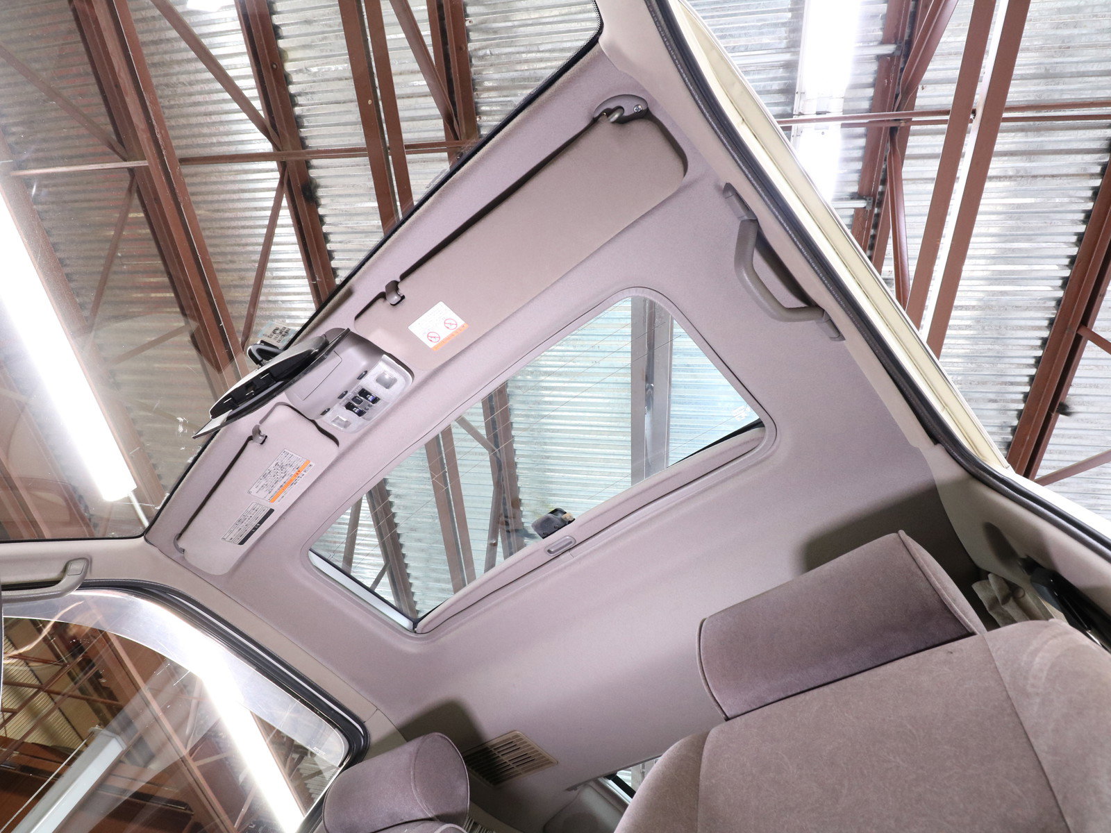 1999 Toyota Hiace 42