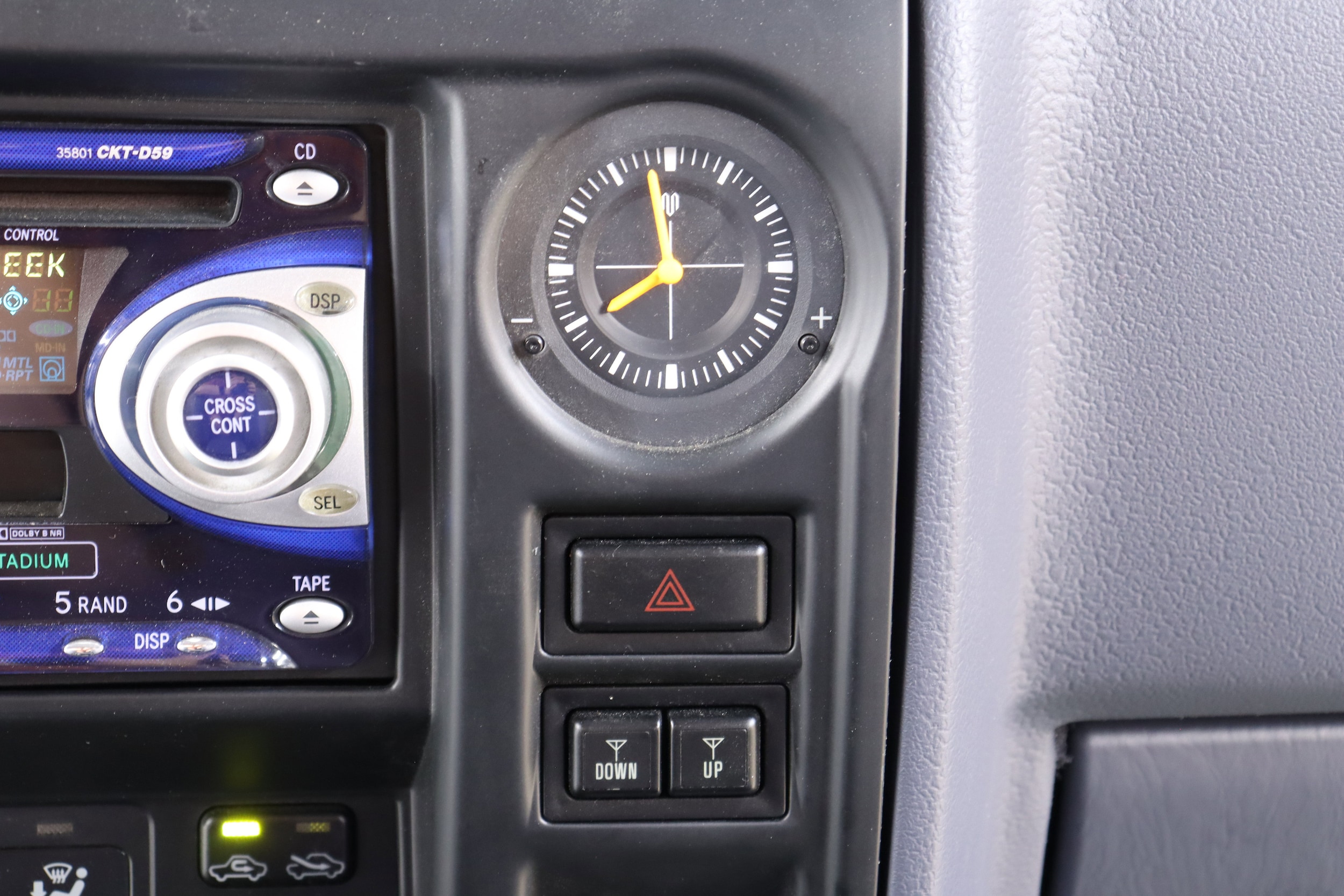 1999 Toyota Land Cruiser Prado 54