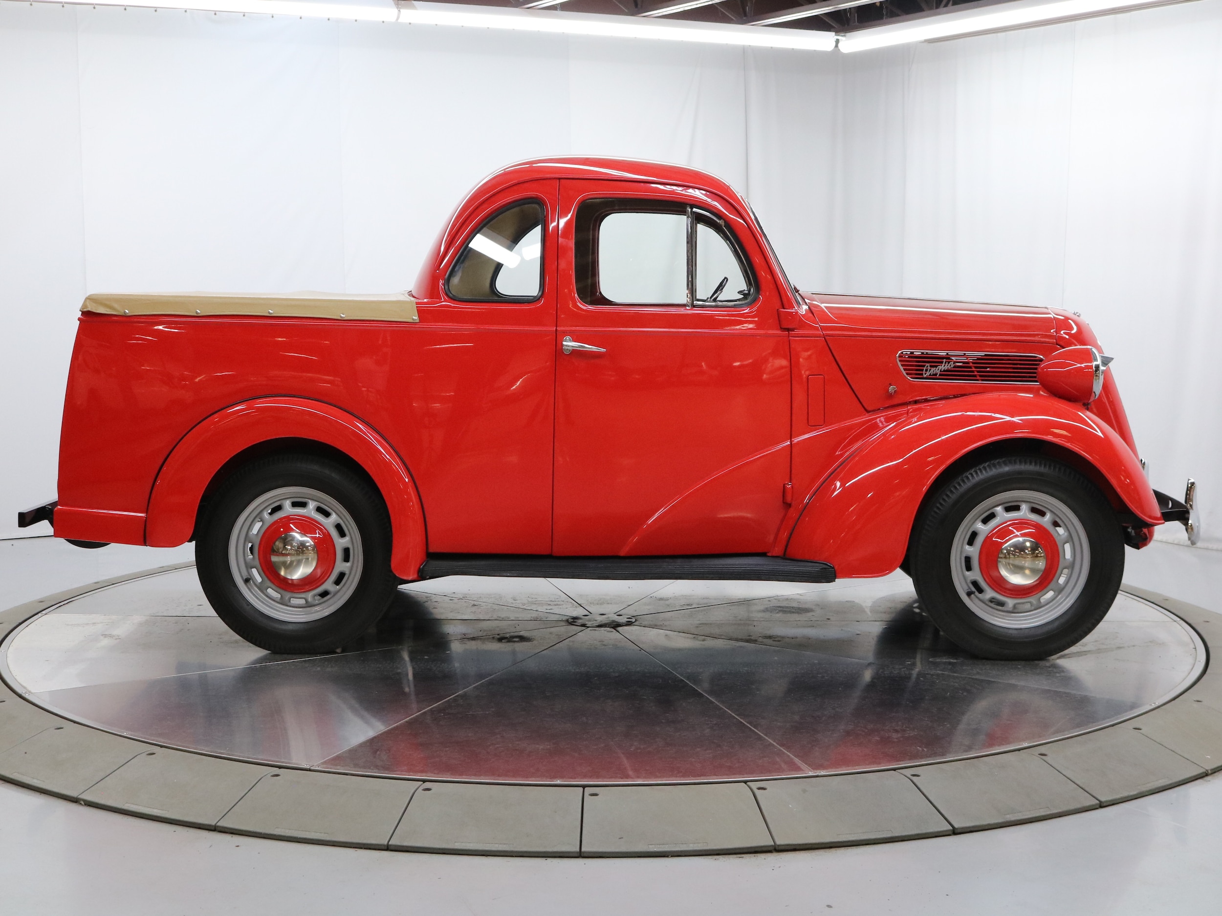 1950 Ford Anglia 8