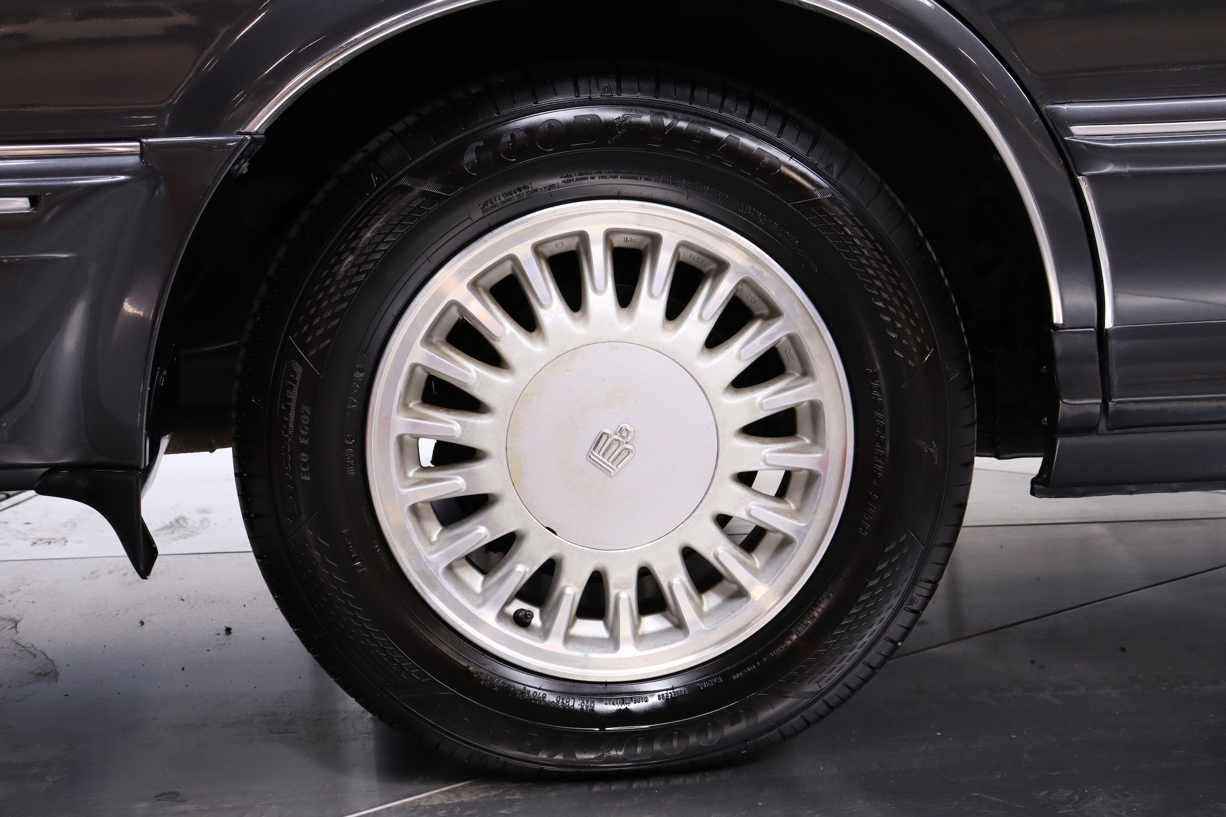 1999 Toyota Crown 34