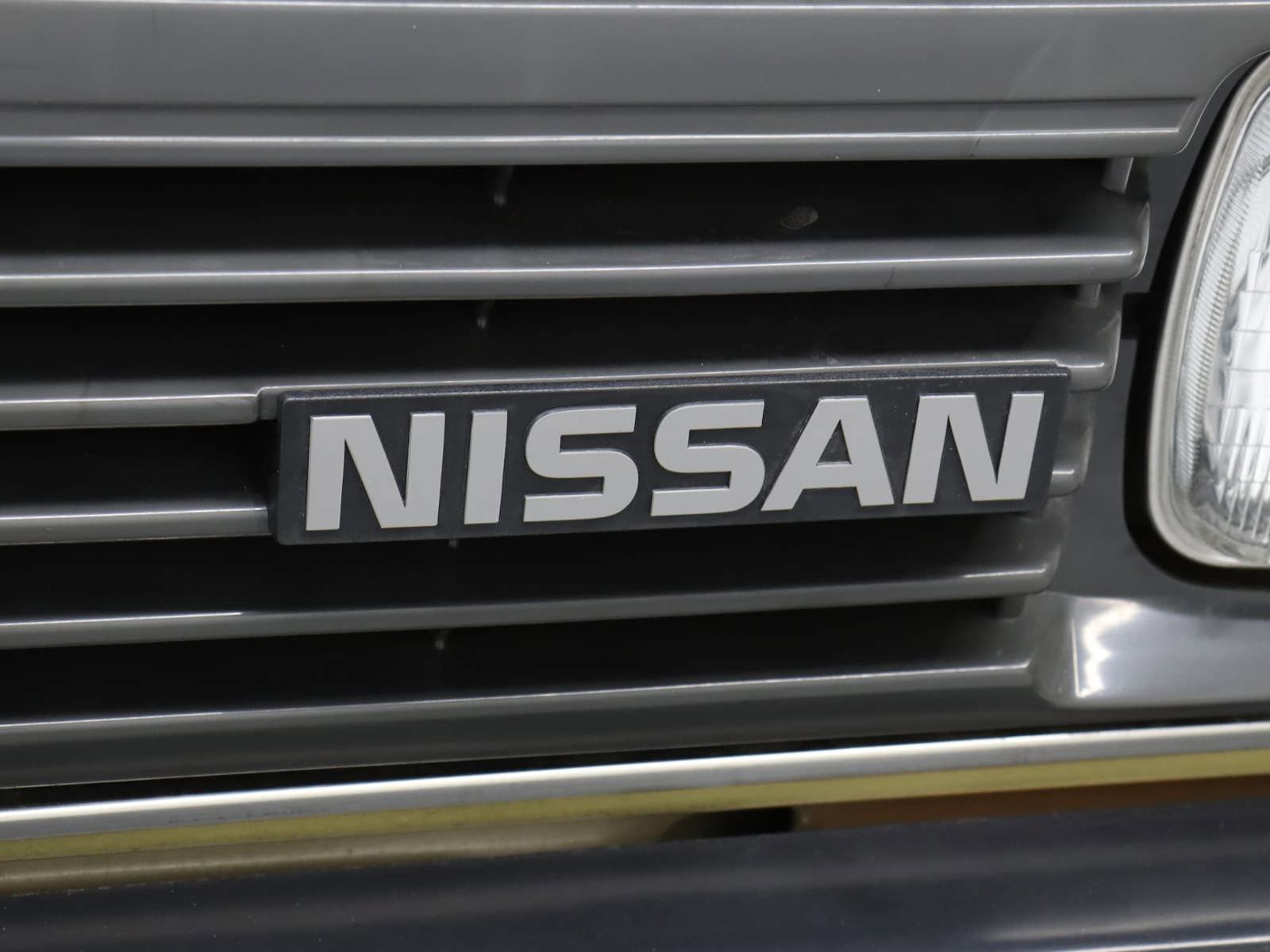 1993 Nissan Sunny 37