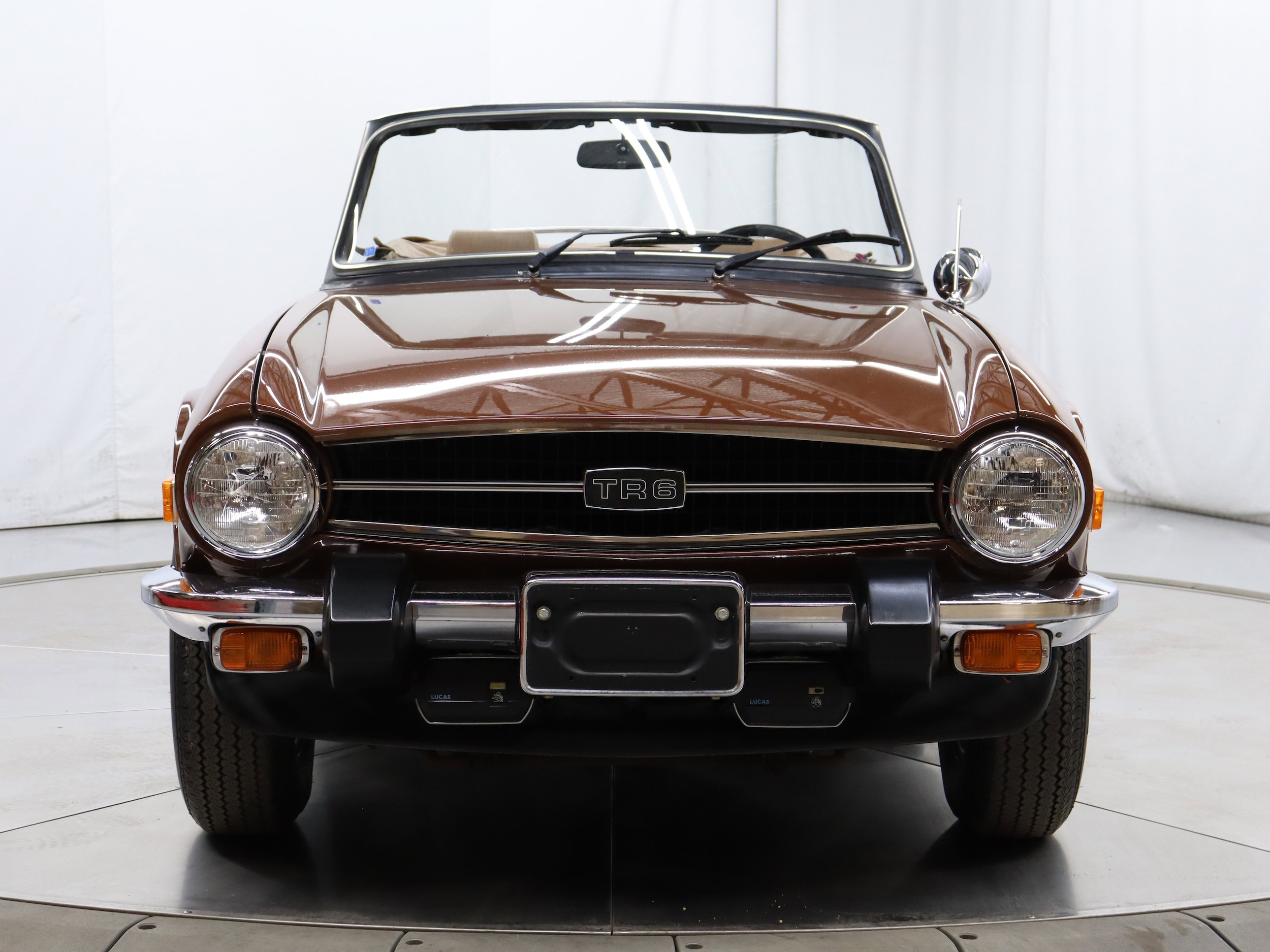1976 Triumph TR6 24