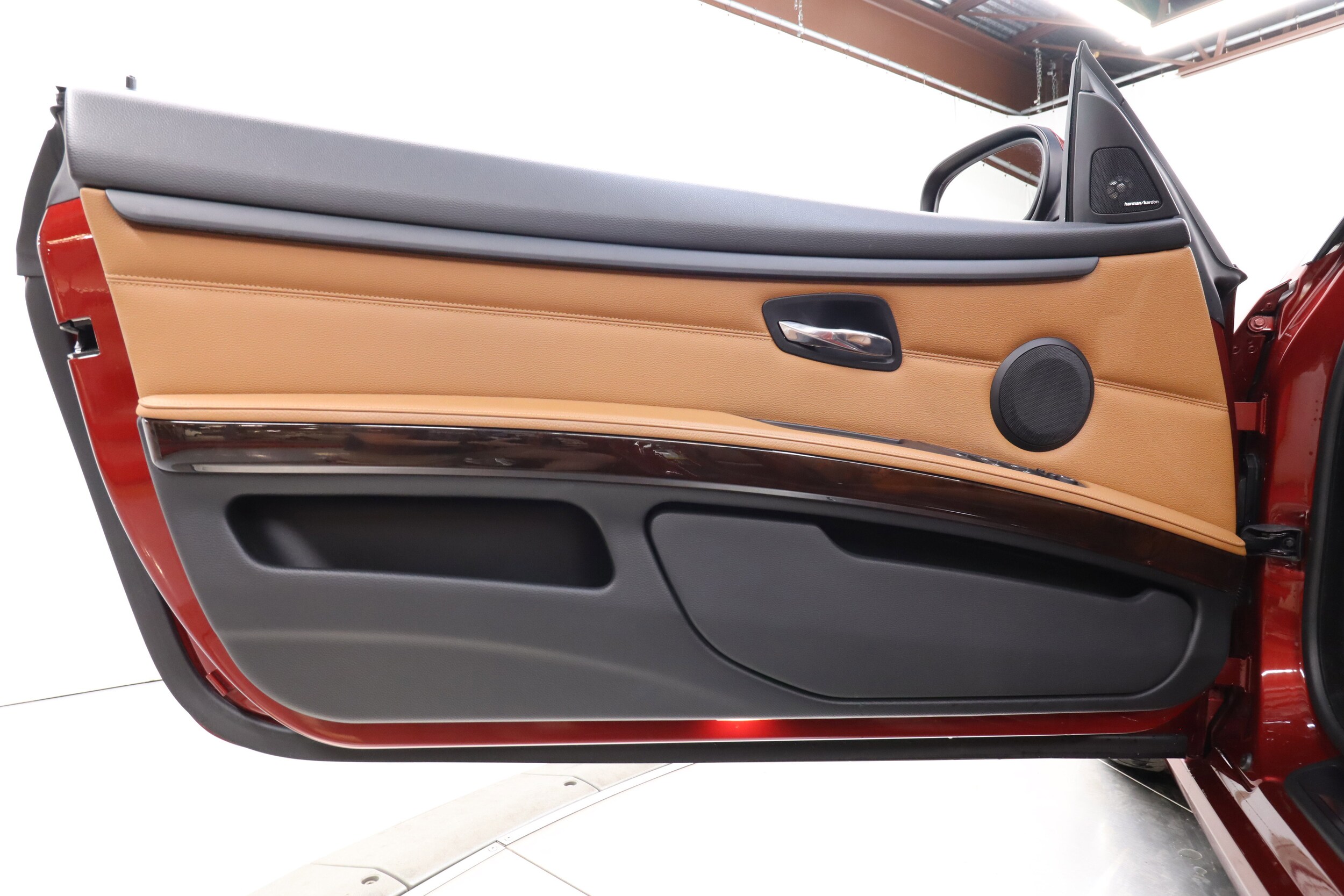 2011 BMW 3 Series 29