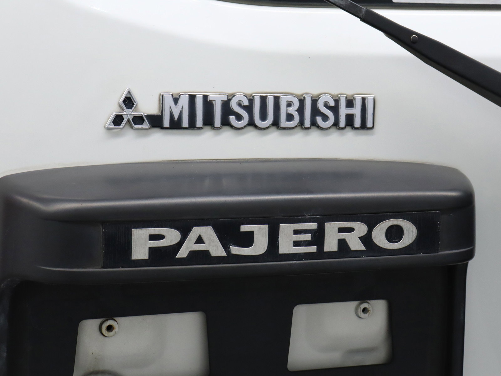 1999 Mitsubishi Pajero 56