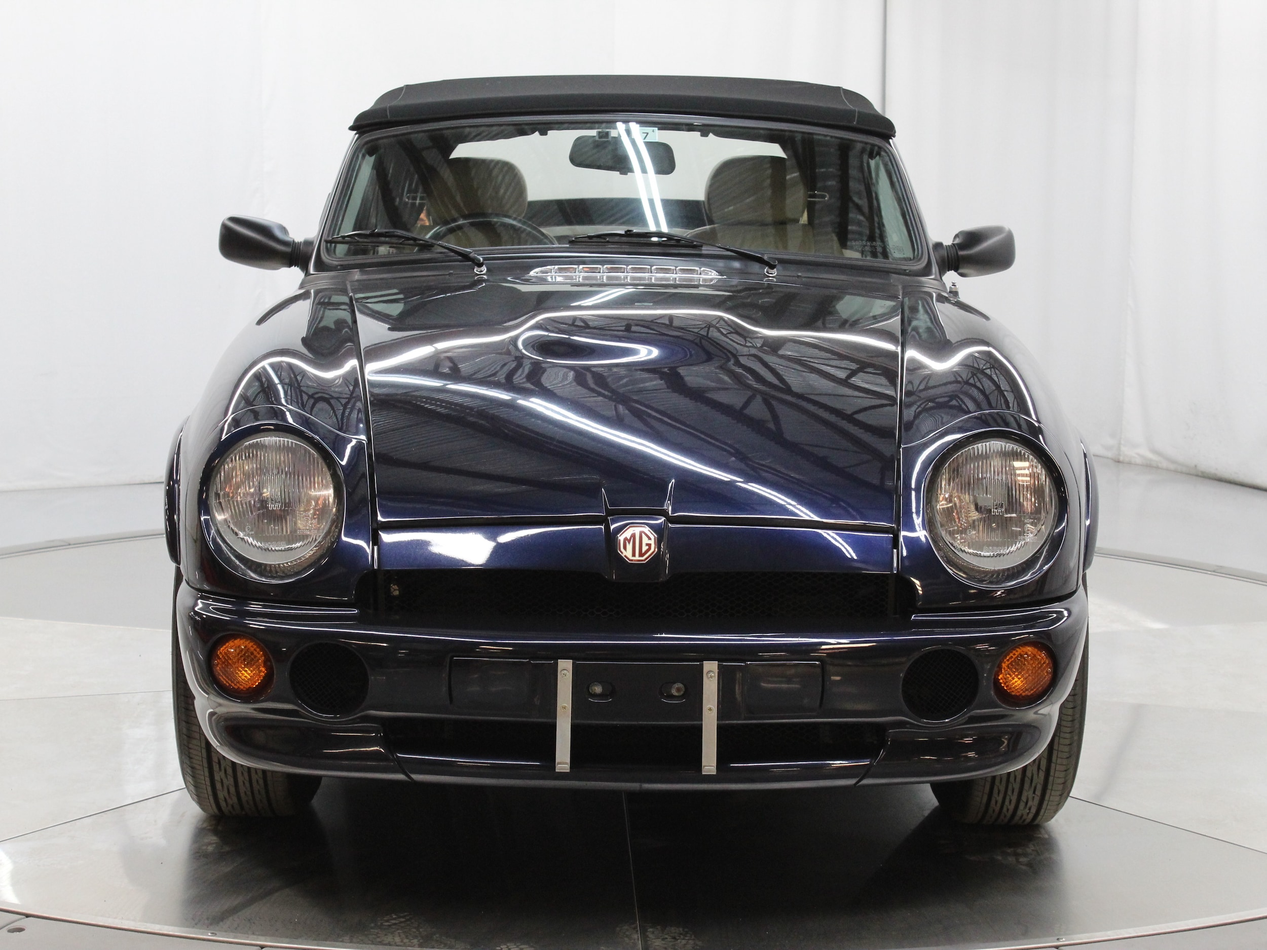 1994 Rover MG RV8 3