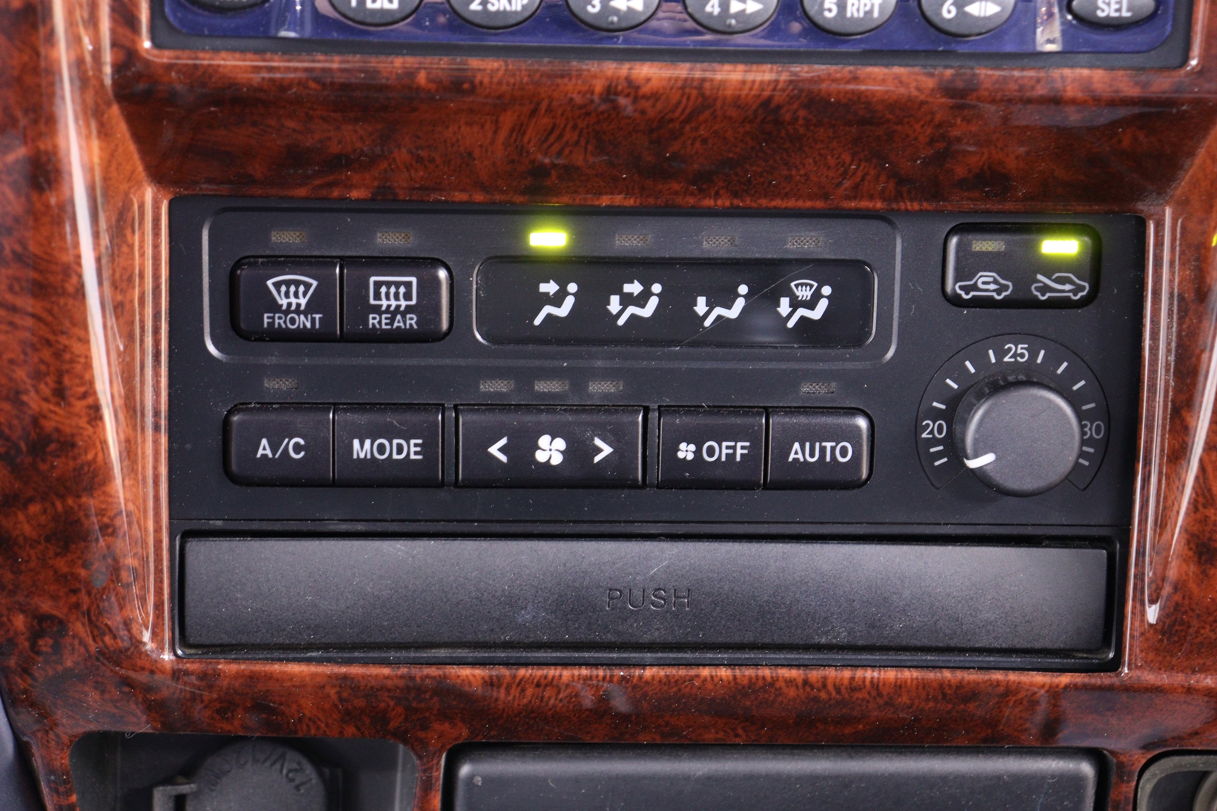1999 Toyota Land Cruiser LHD 13