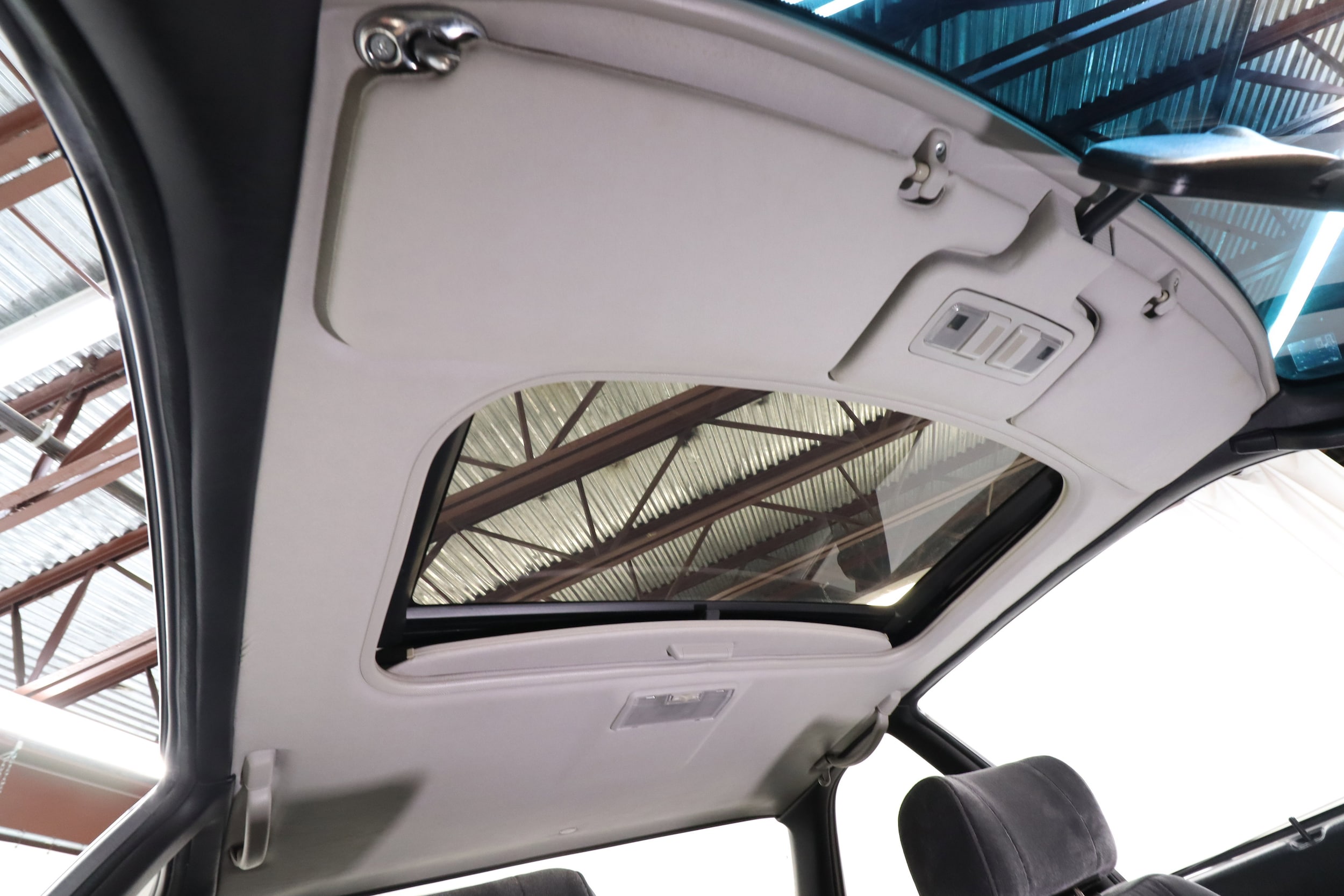 1990 Acura Legend 54