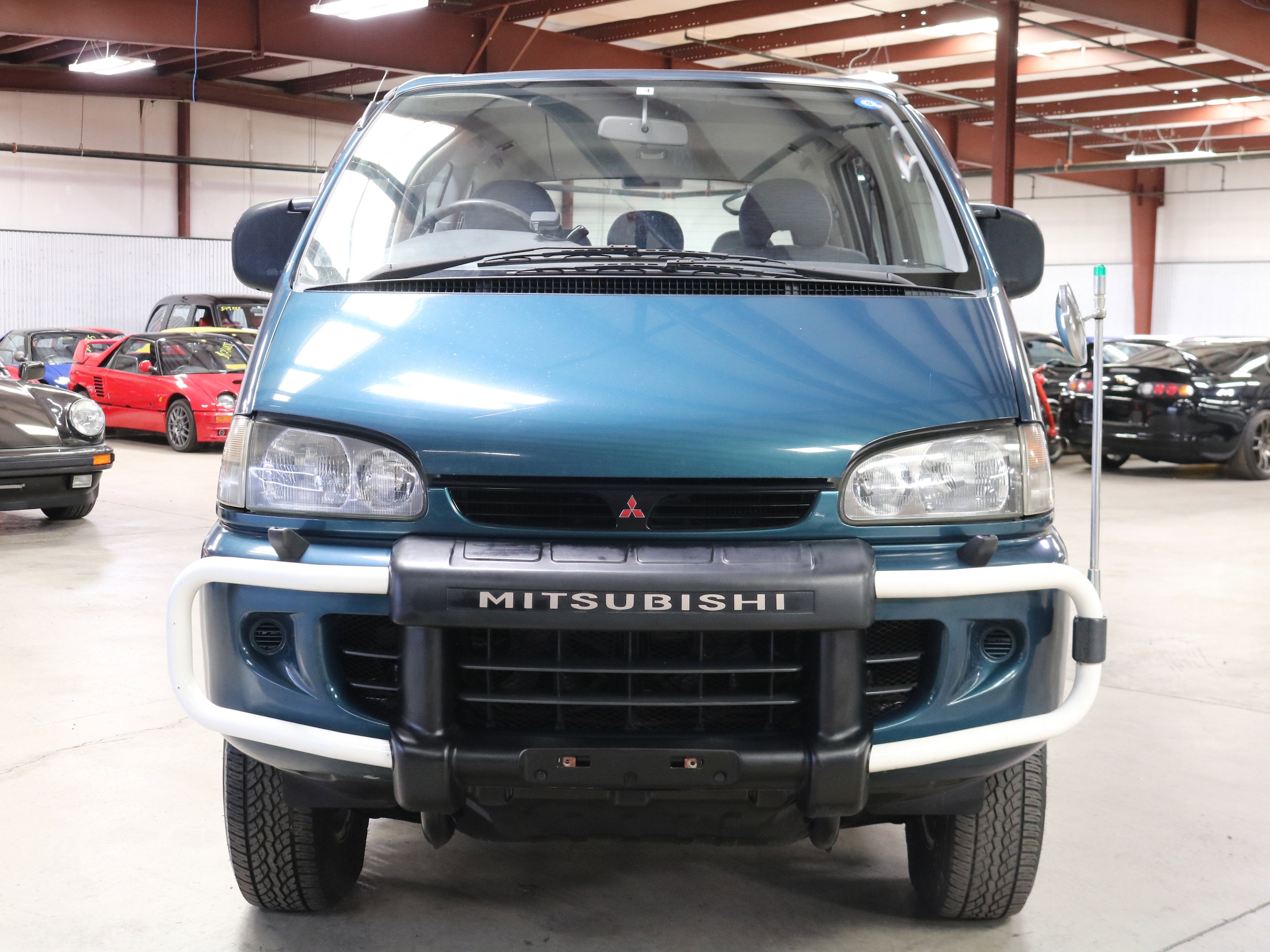 1994 Mitsubishi Delica 5