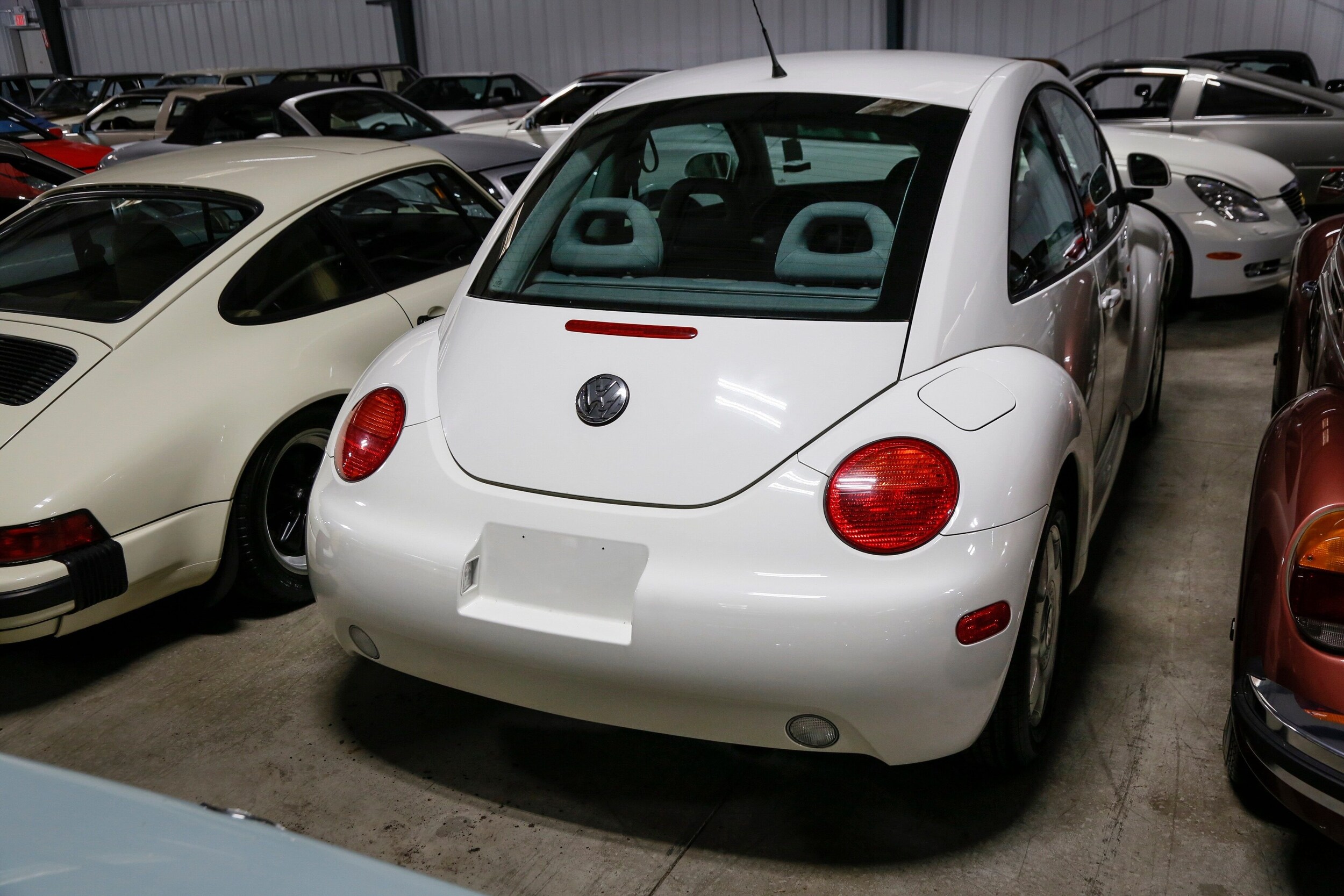 1998 Volkswagen New Beetle 2