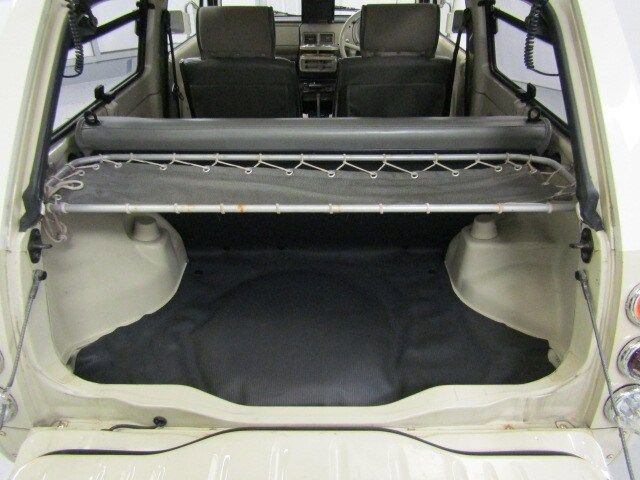 1989 Nissan Pao 29
