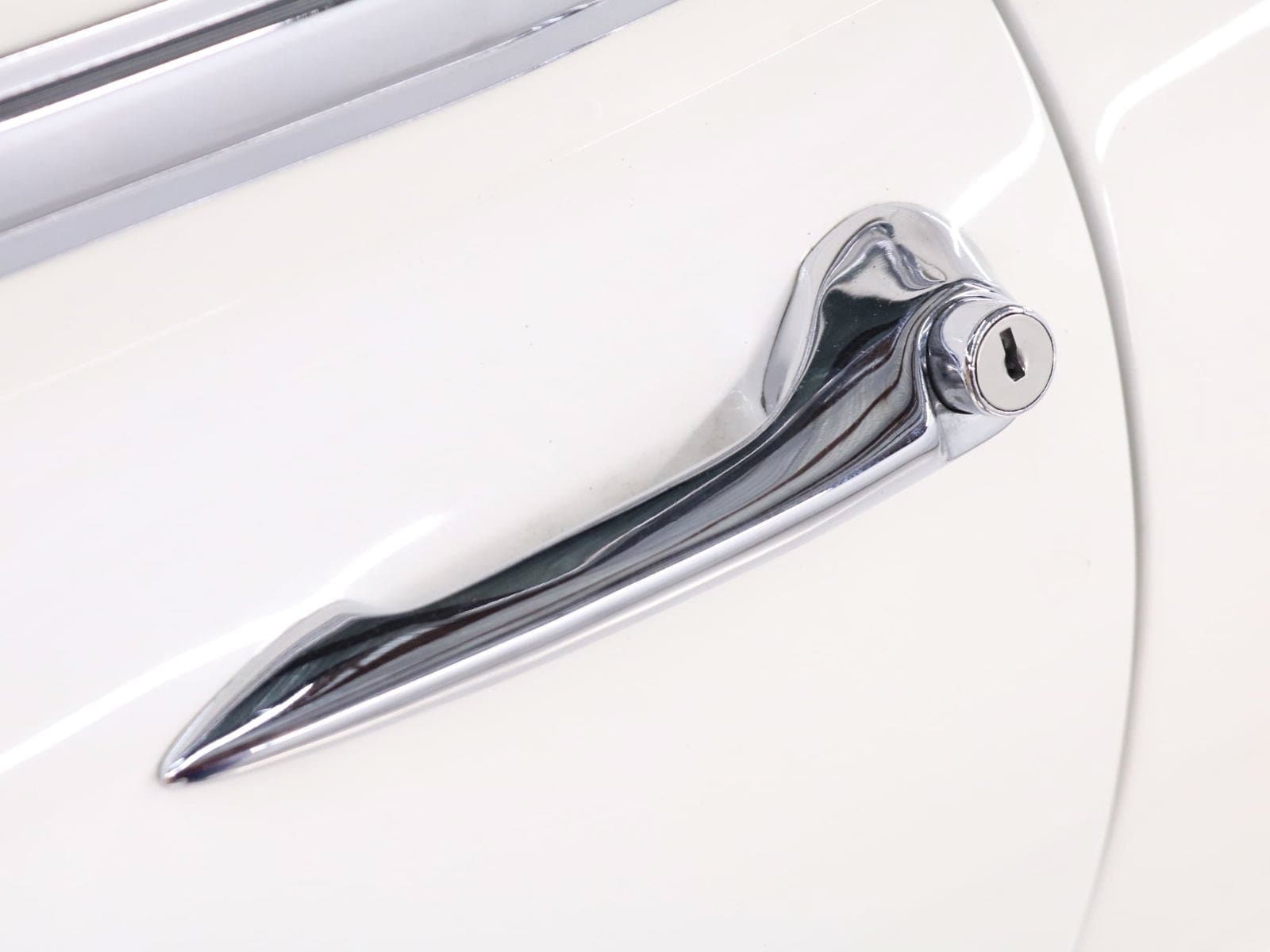 1974 Jaguar E-Type 241