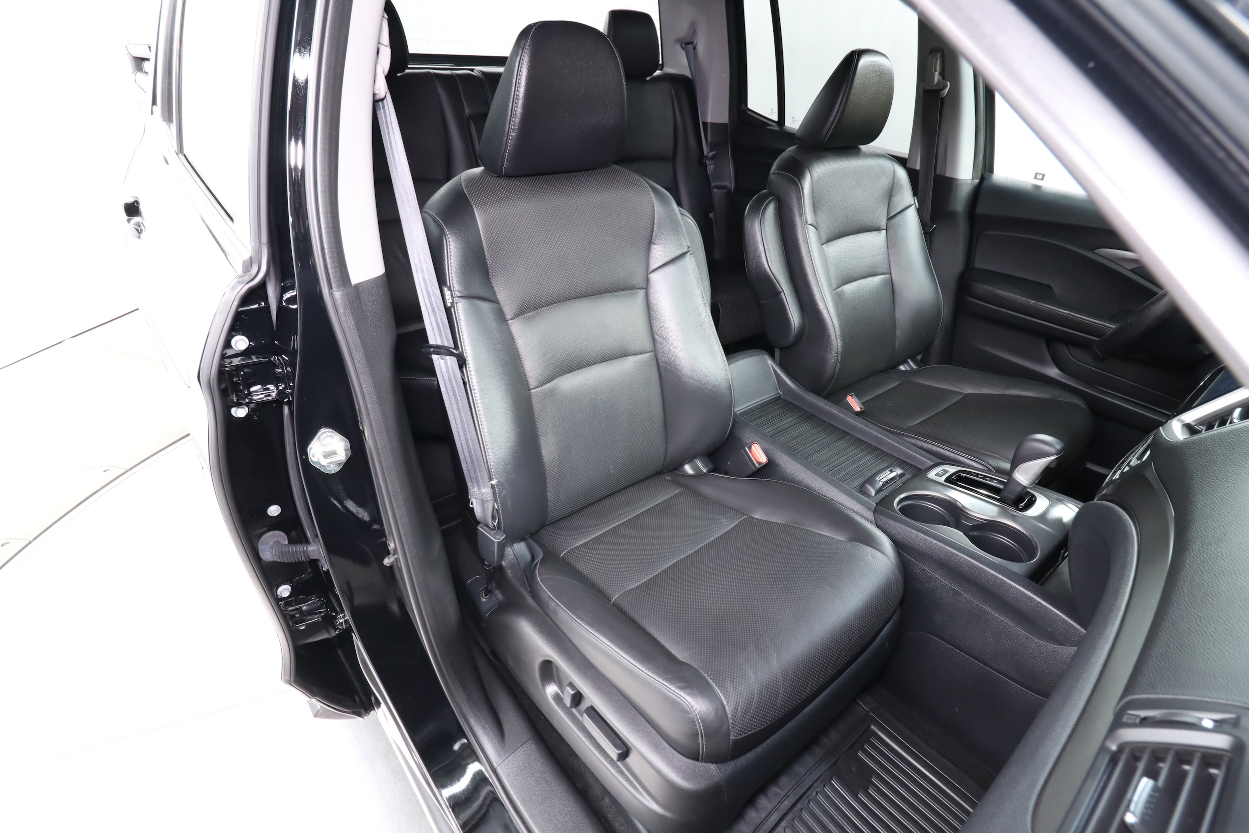 2017 Honda Ridgeline 17