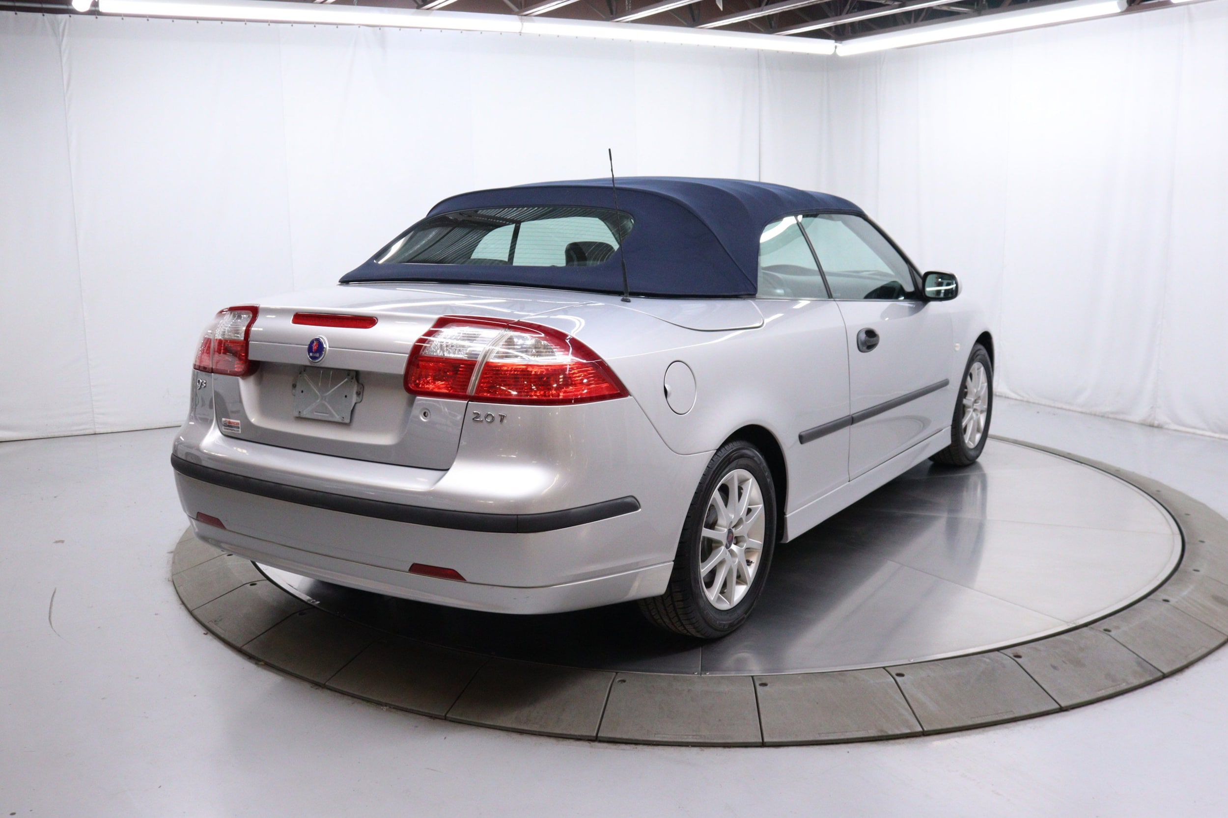 2004 Saab 2.0T 9-3 7