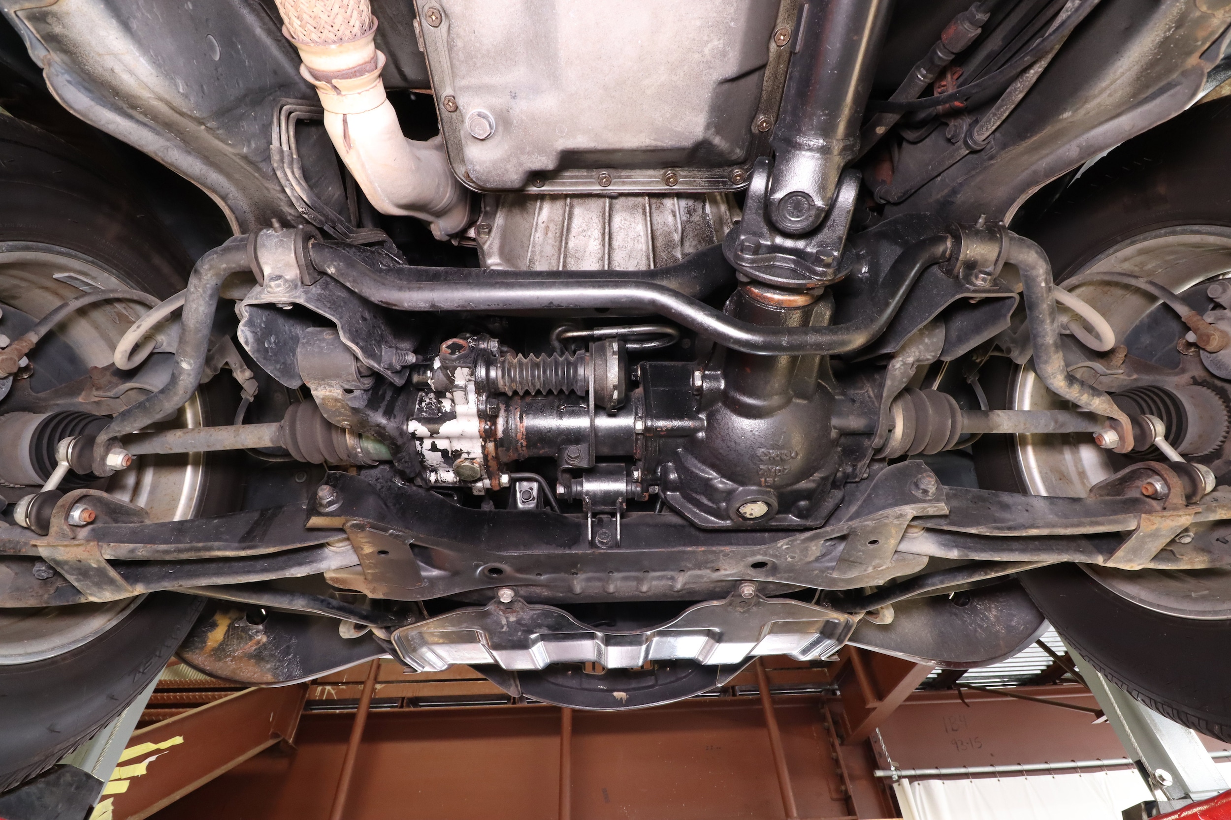 1998 Mitsubishi Pajero Jr 38
