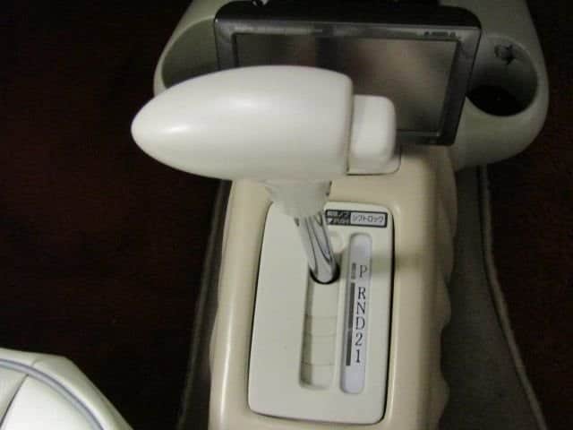 1991 Nissan Figaro 23